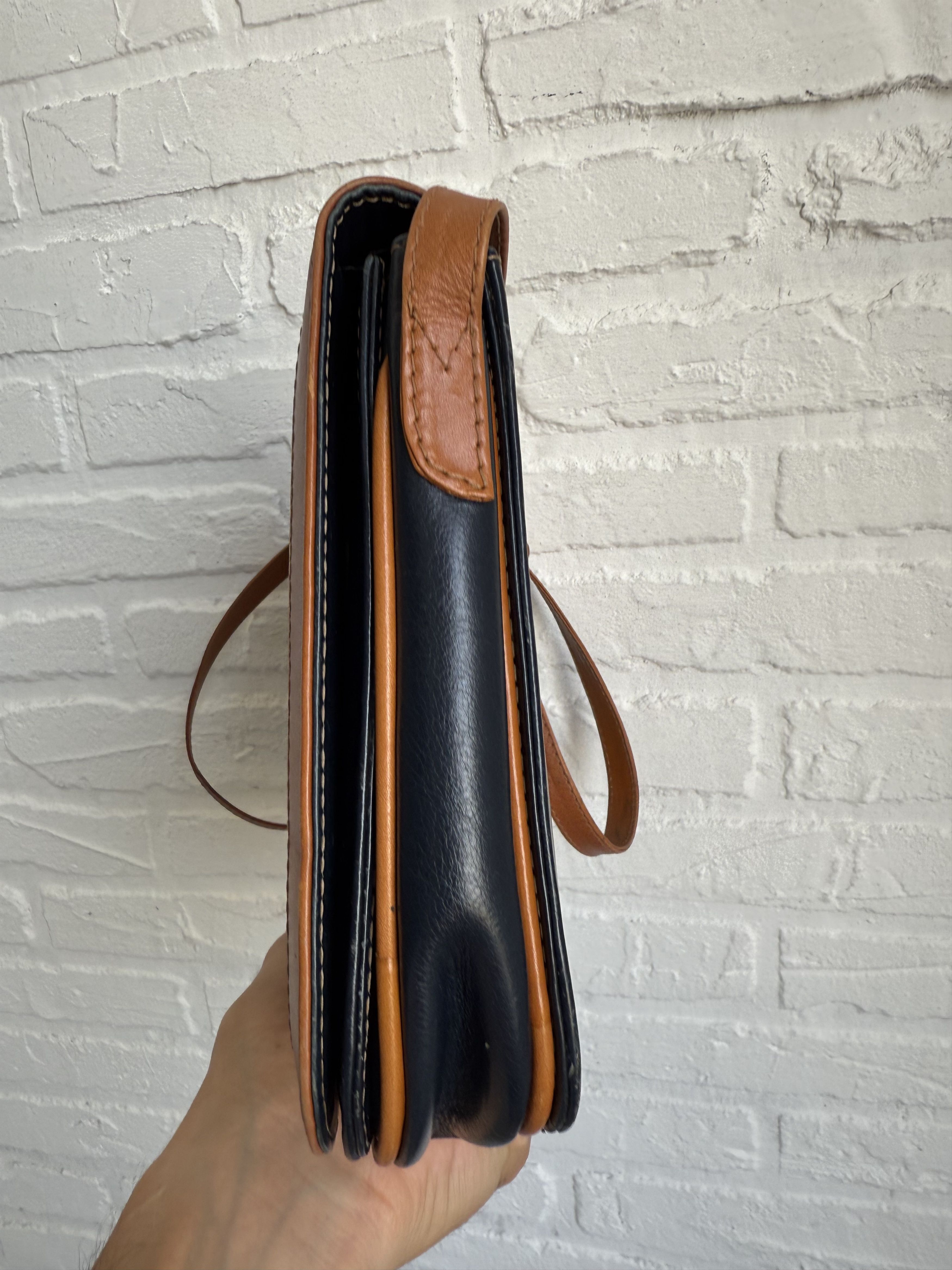 Kenzo Archive Vintage Kenzo leather messenger crossbody bag Size ONE SIZE - 6 Thumbnail
