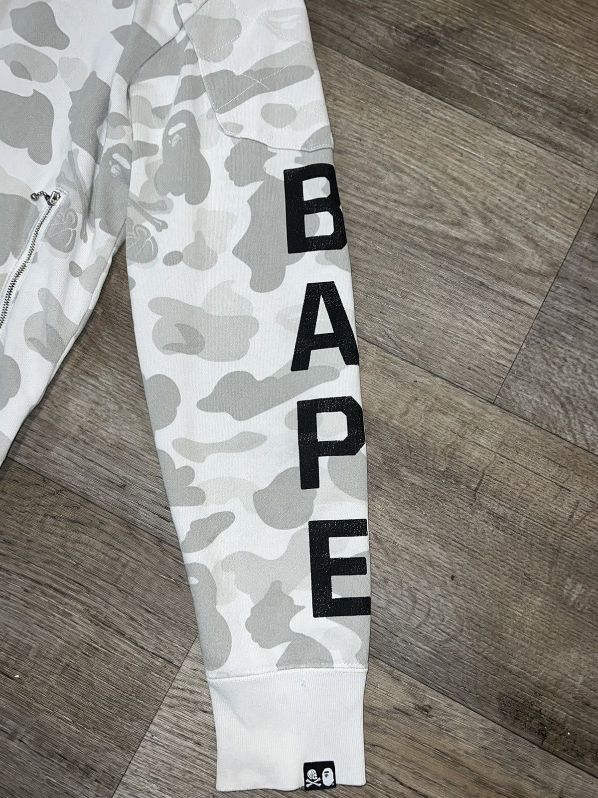 Bape × Neighborhood Bape x Neighborhood Split Camo Shark Full Zip Hoodie Size US S / EU 44-46 / 1 - 4 Thumbnail