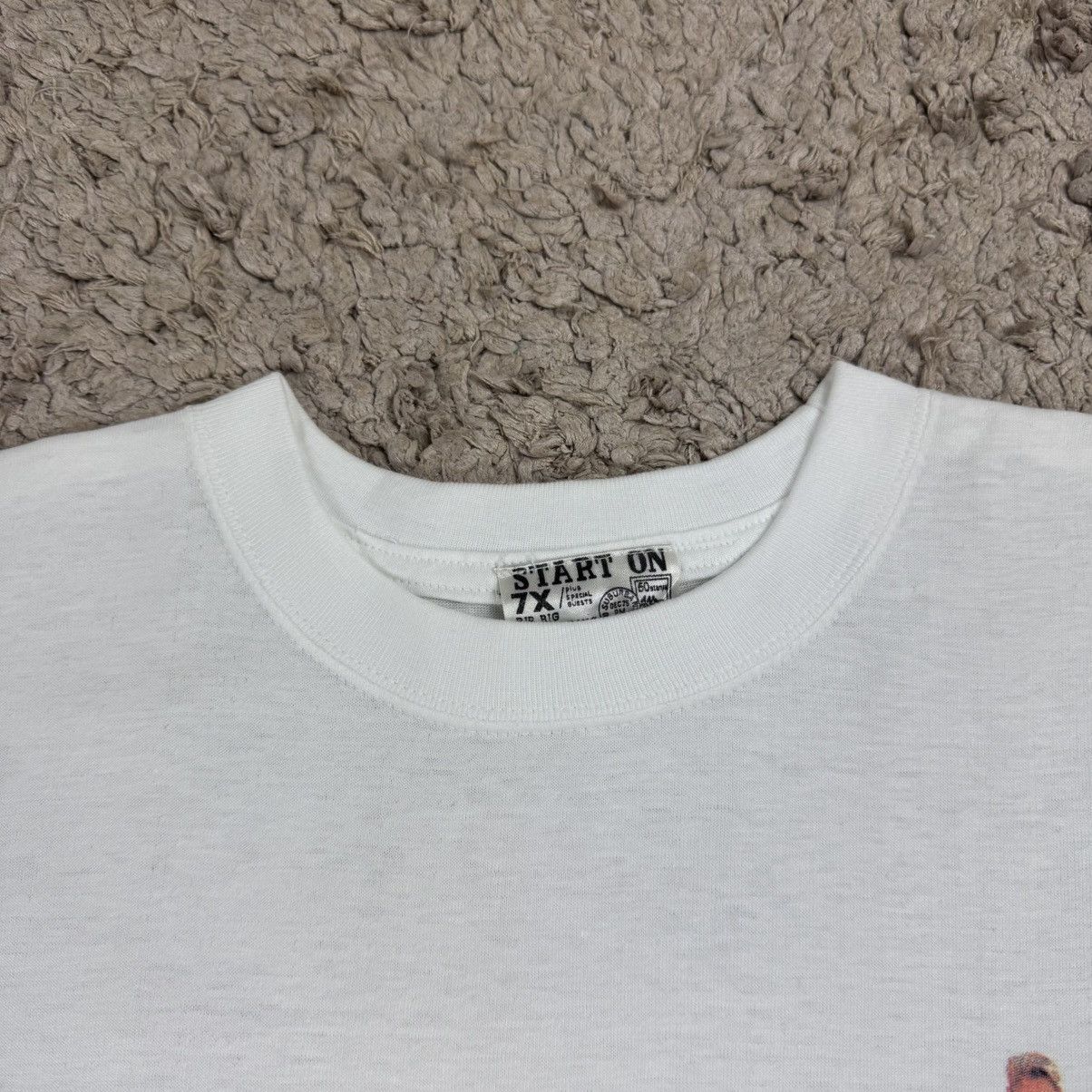 Vintage Vintage The Man On The Move “CHEERFUL” Photographic T-shirt Size US L / EU 52-54 / 3 - 11 Thumbnail