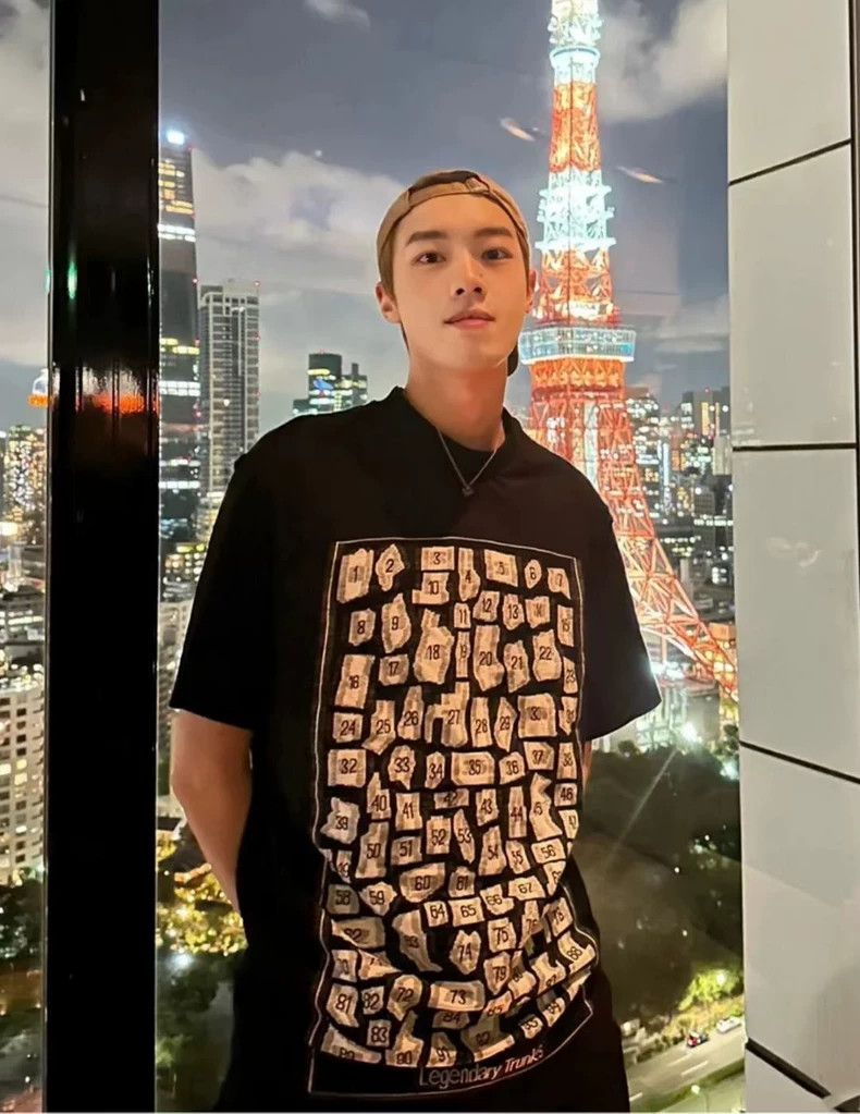 Louis Vuitton Louis Vuitton 23 New Puzzle Digital Print Logo Short Sleev Size US XXL / EU 58 / 5 - 5 Thumbnail