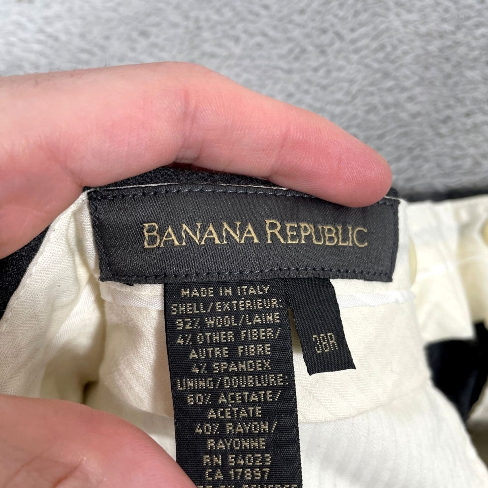 Banana Republic Banana Republic Dress Pants Mens 38R Gray Wool Blend Dress Pants Straight Leg 36 Regular Mens Inches 38x32 Italy Vintage No Size US 38 / EU 54 - 3 Thumbnail