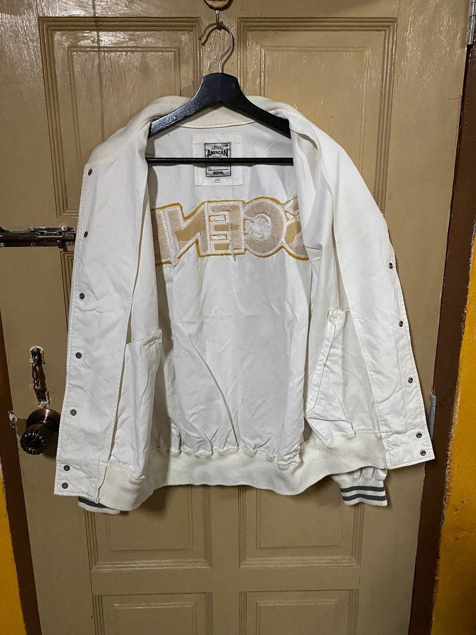 Vintage Vintage Embroidered Scene Varsity Jacket Size US L / EU 52-54 / 3 - 13 Thumbnail