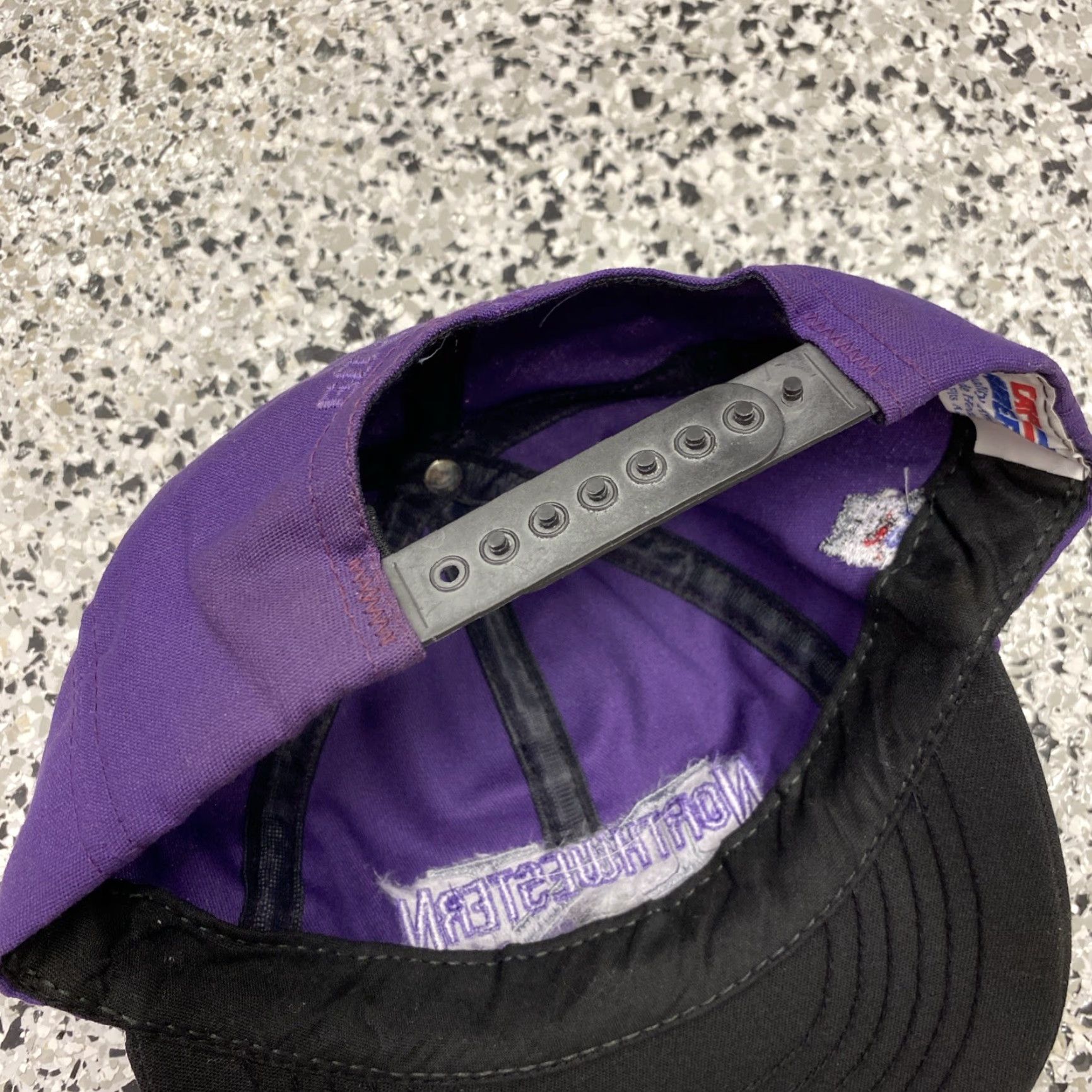 Vintage VINTAGE Northwestern Wild Cats Cap America Snapback Hat Purple Made USA Unisex Adults One Size 90s USA Adjustable Lightweight Hat Size ONE SIZE - 4 Thumbnail