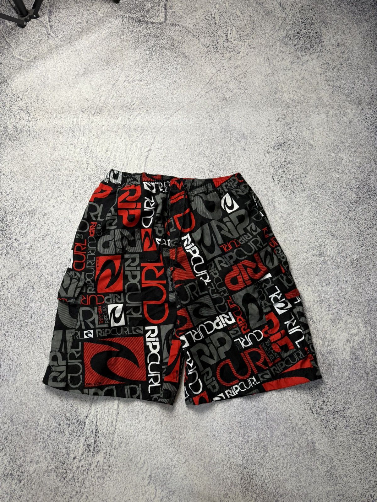Rip Curl Vintage Rip Curl Monogram Nylon Shorts USA OOs Size US 34 / EU 50 - 1 Thumbnail