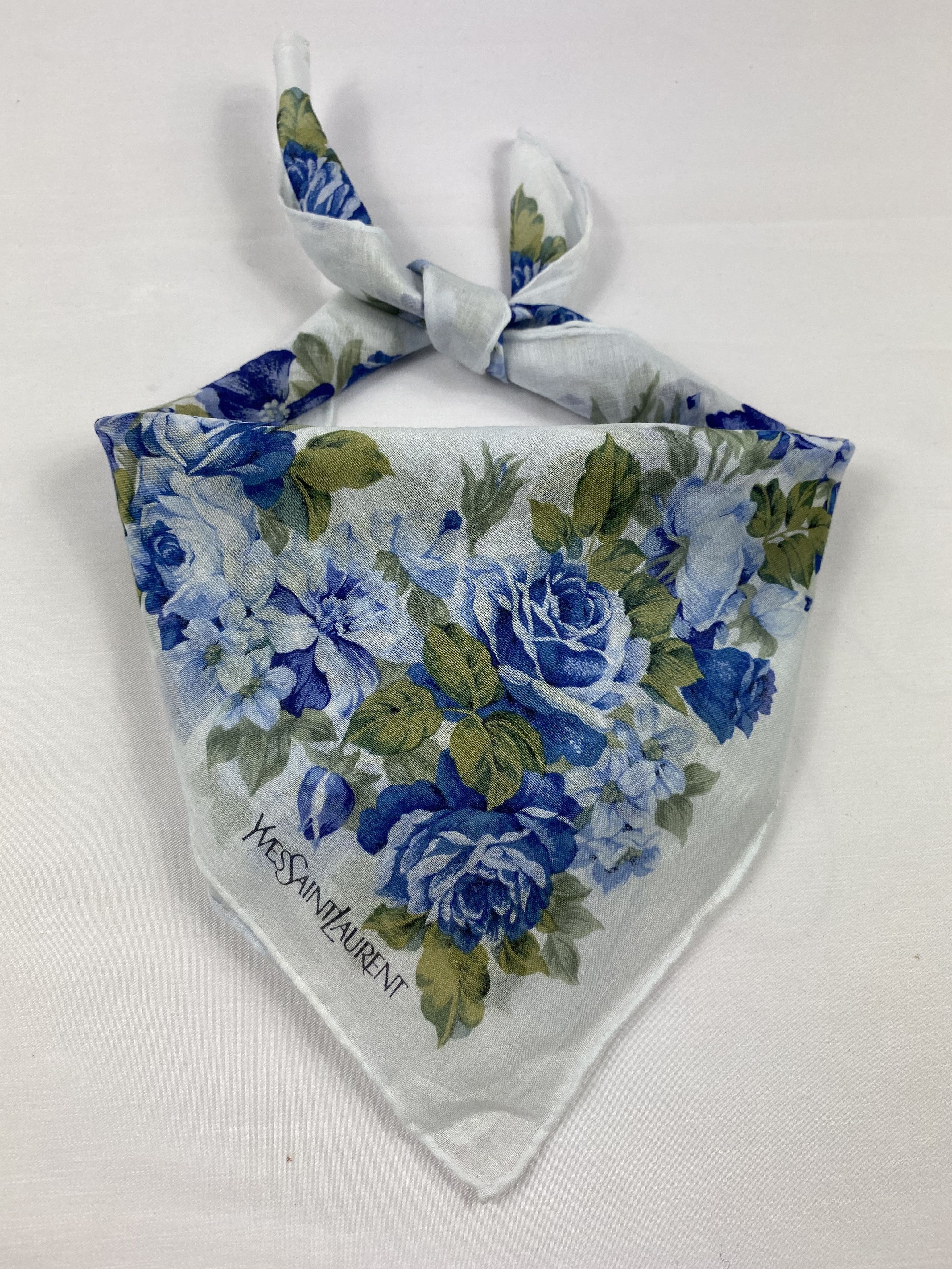 Yves Saint Laurent Yves Saint Laurent Handkerchief / Bandana / Neckerchief Size ONE SIZE - 1 Thumbnail