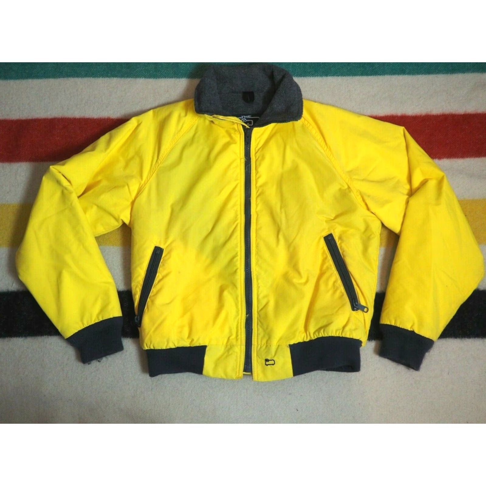 Vintage VTG Woolrich Jacket Womens Outdoor S Yellow 90s USA Made Nylon Zip Bomber Woolrich Womens Jacket Outdoor Yellow 1990s USA Made VTG Size S / US 4 / IT 40 - 2 Thumbnail