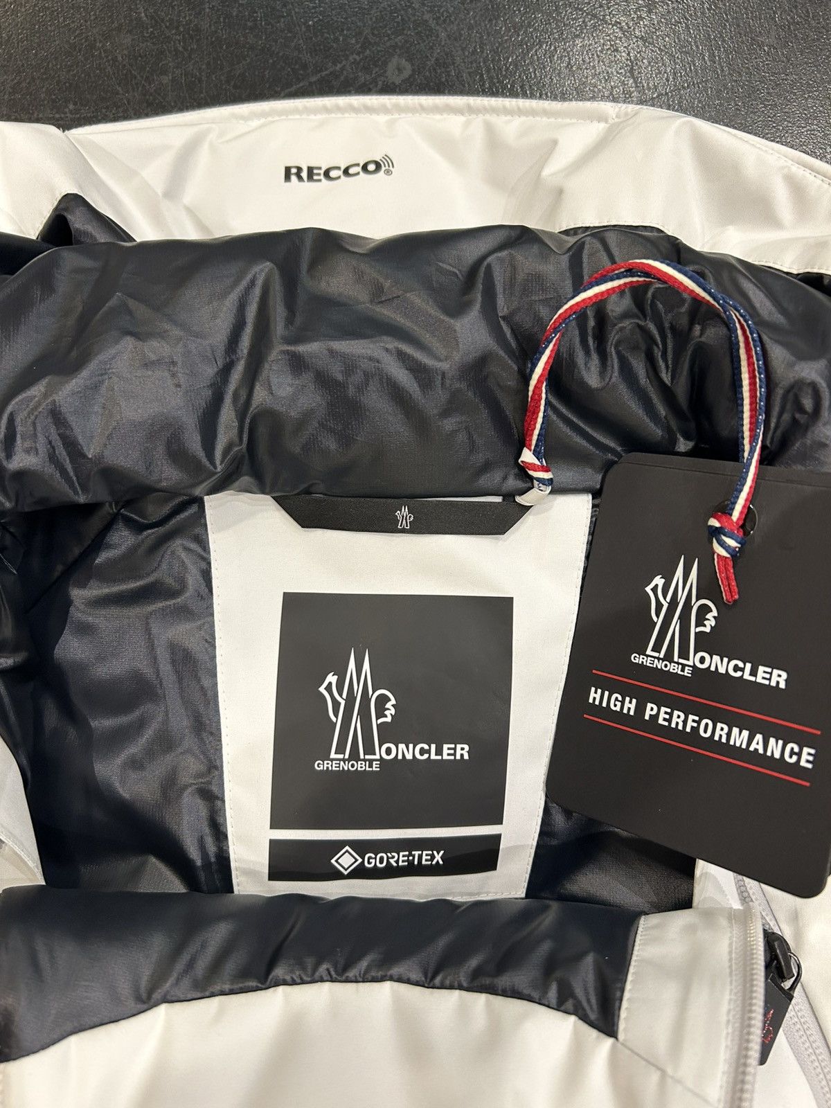 Moncler Grenoble Moncler Grenoble Gore Tex High Performance Jacket Size US S / EU 44-46 / 1 - 4 Thumbnail