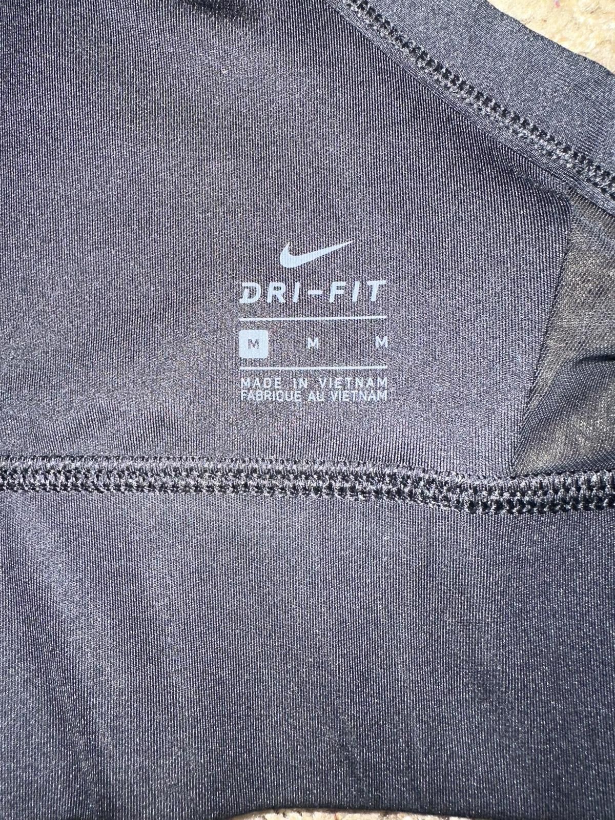 Nike Nike Swoosh Light Support Women's Non-Padded Sports Bra Size ONE SIZE - 3 Thumbnail
