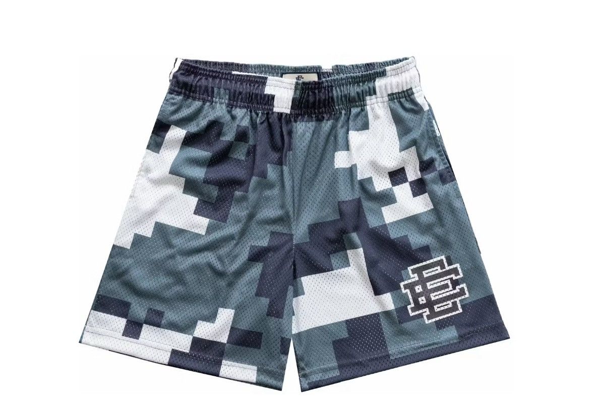 Eric Emanuel Eric Emanuel grey digi camo shorts medium Size US 30 / EU 46 - 1 Thumbnail