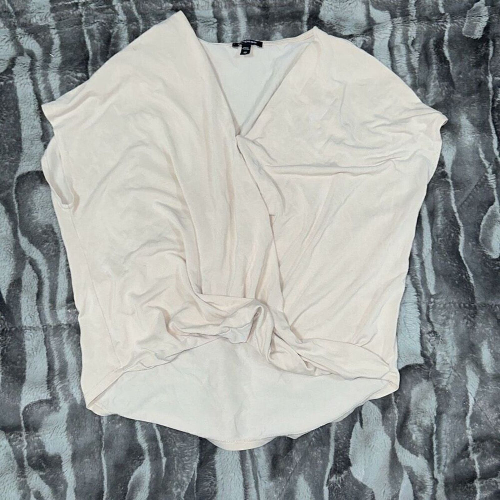 Express Express Tan Drape Front V-Neck Top | Sz XS Size XS / US 0-2 / IT 36-38 - 2 Thumbnail