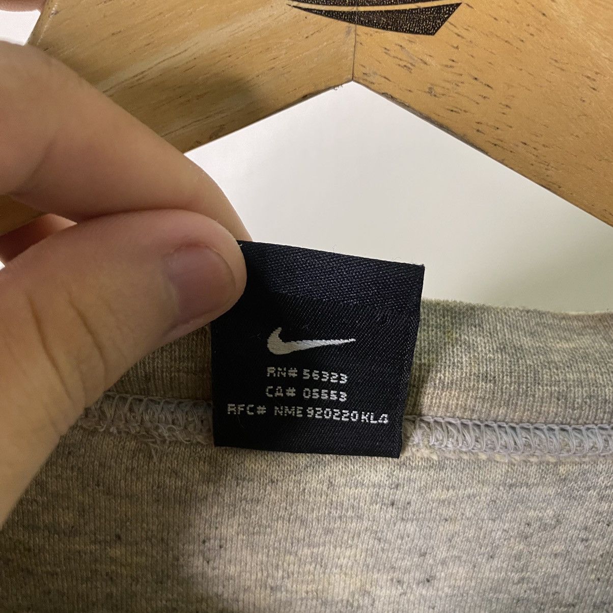 Nike × Vintage Vintage 2000s Nike Center Swoosh Sweatshirt Size US XL / EU 56 / 4 - 4 Thumbnail