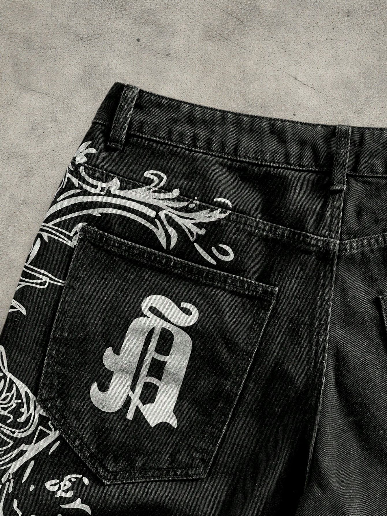 Vintage Graphic denim dark shorts Size US 32 / EU 48 - 4 Thumbnail