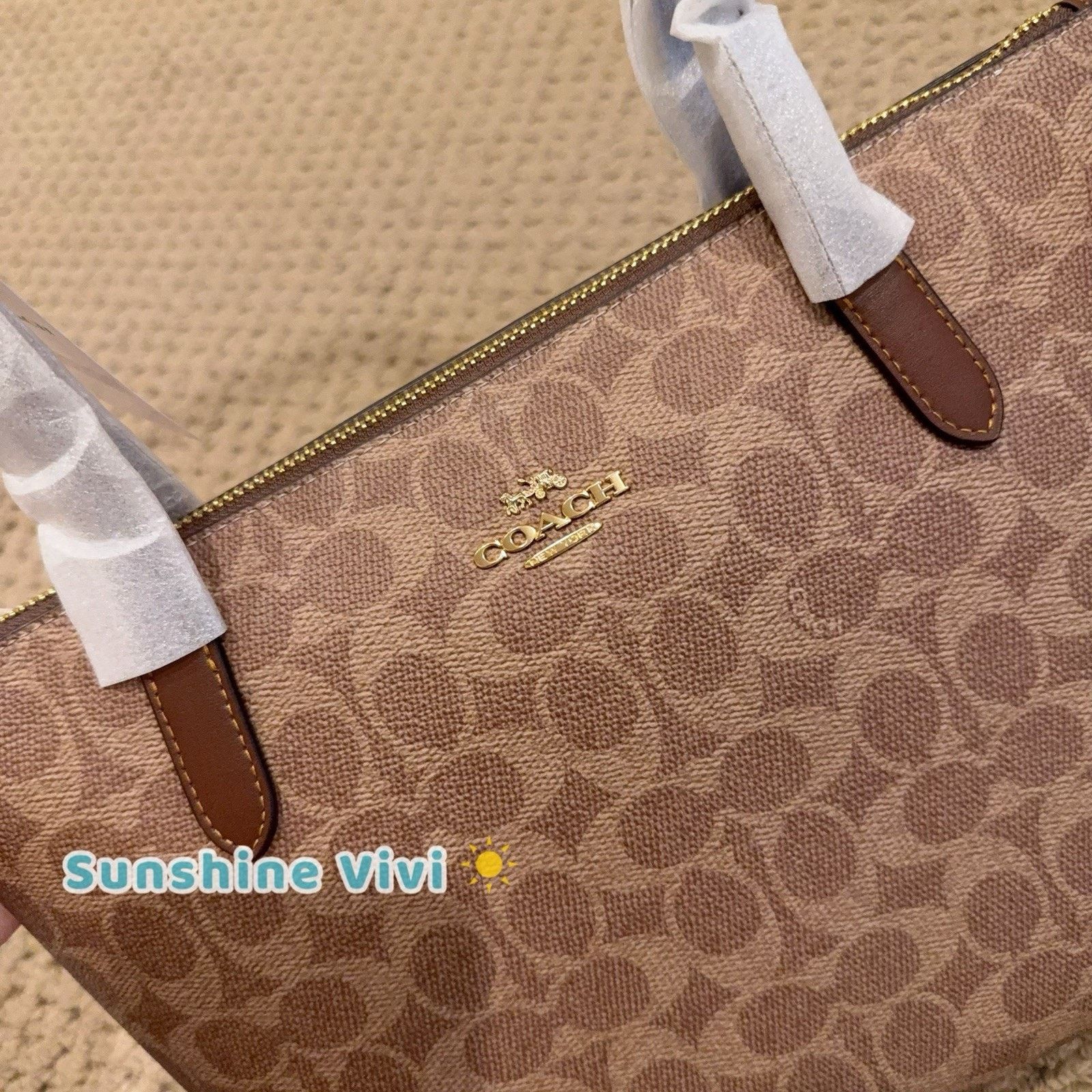 Coach NWT COACH Fiona Zip Tote Bag Signature CBT18 Gold/Tan/Brown Size ONE SIZE - 5 Thumbnail