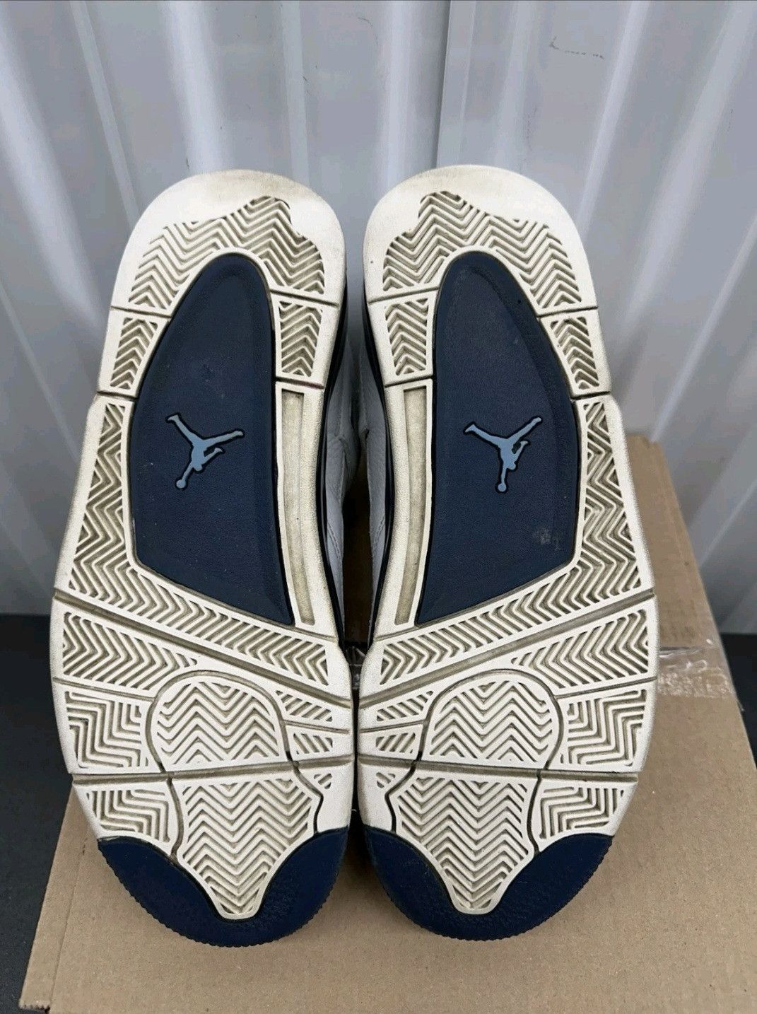 Jordan Brand Nike Air Jordan Retro 4 Legend Blue Columbia Size 10 Men Size US 10 / EU 43 - 6 Thumbnail
