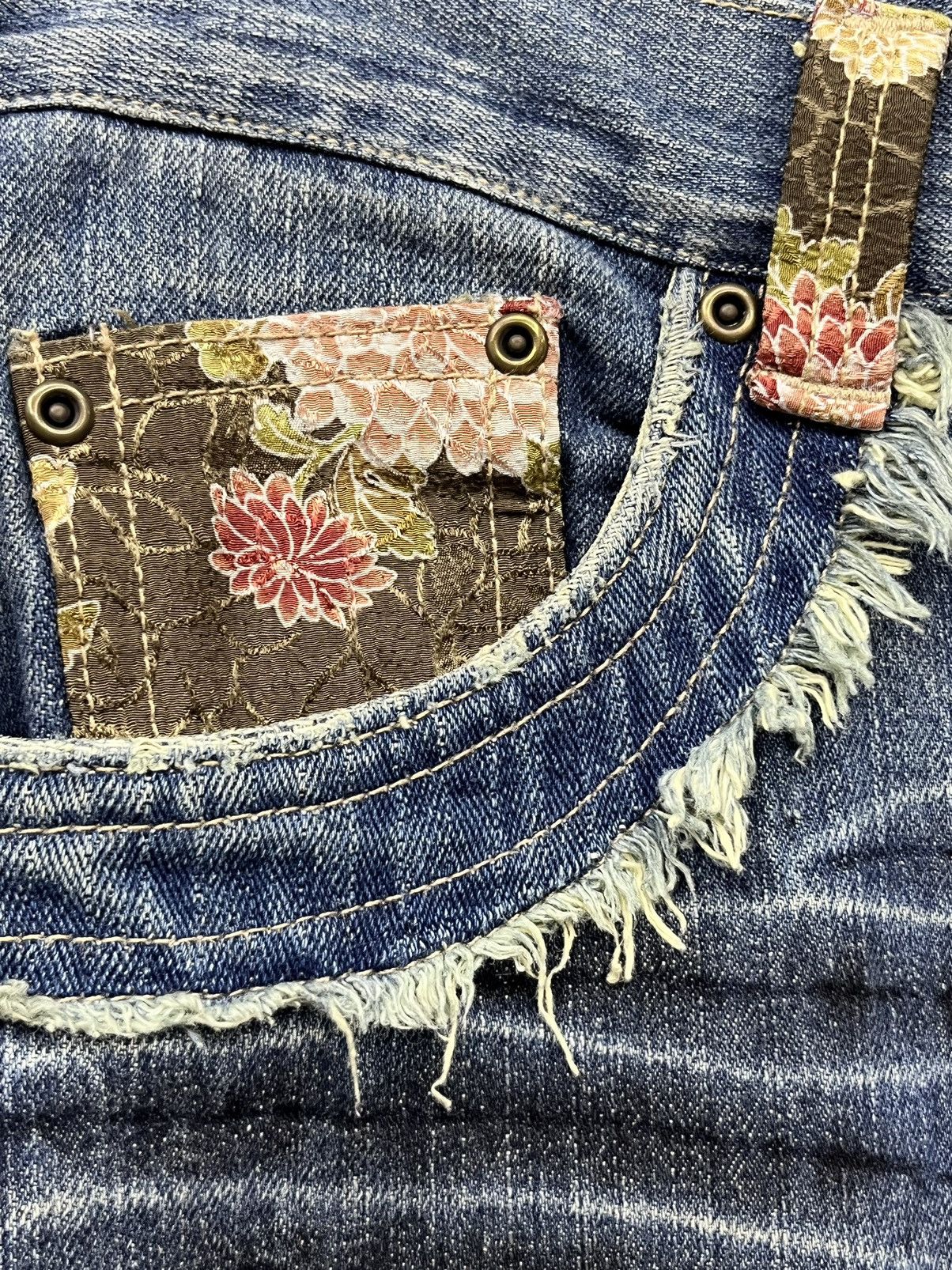 Real Japan Blues 🔥FYE🔥GUMU Grunge Frayed Distressed Ripped Denim Jeans Size US 32 / EU 48 - 9 Thumbnail