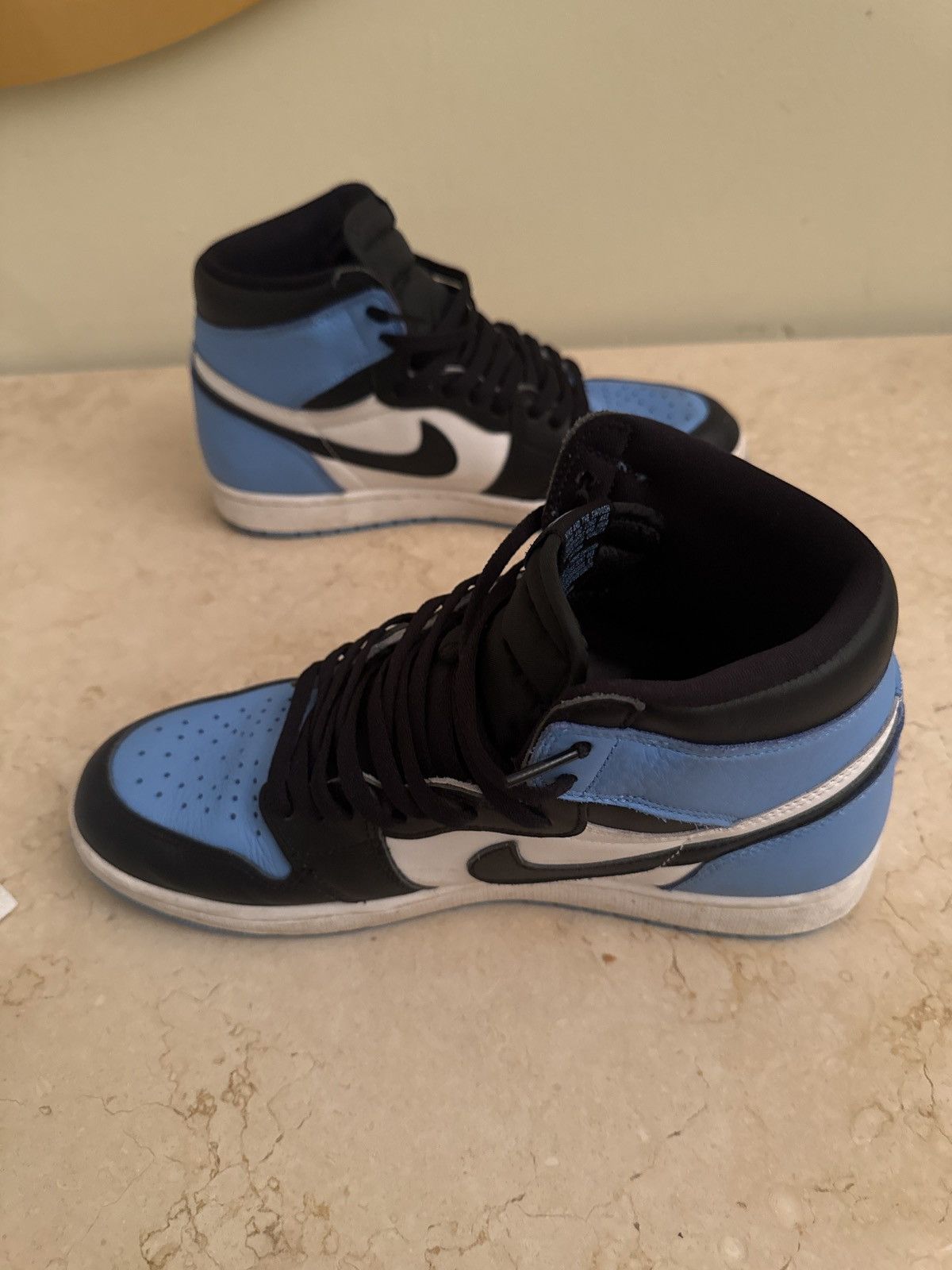 Jordan Brand Jordan 1 High “UNC Toe” Size US 11.5 / EU 44-45 - 2 Thumbnail