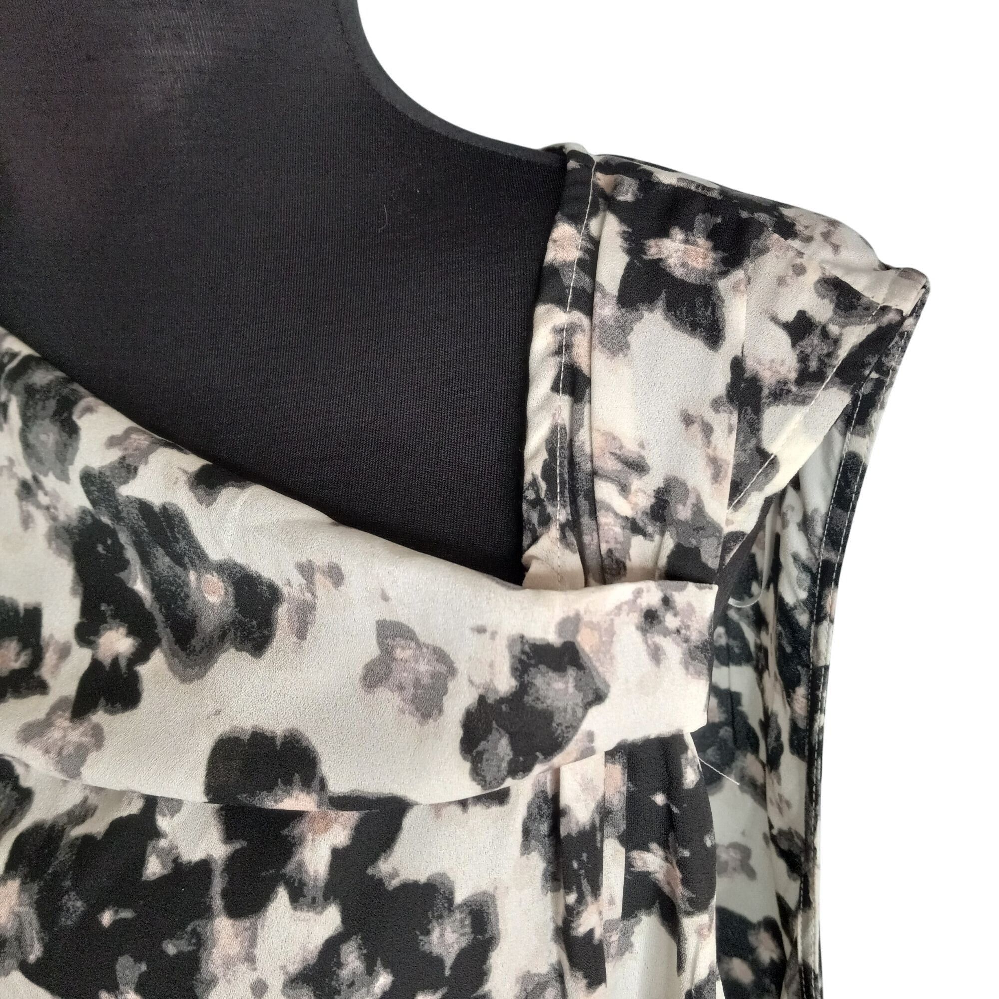 Halston Halston Womens Black & White Floral Sleeveless Blouse XL Size XL / US 12-14 / IT 48-50 - 6 Thumbnail