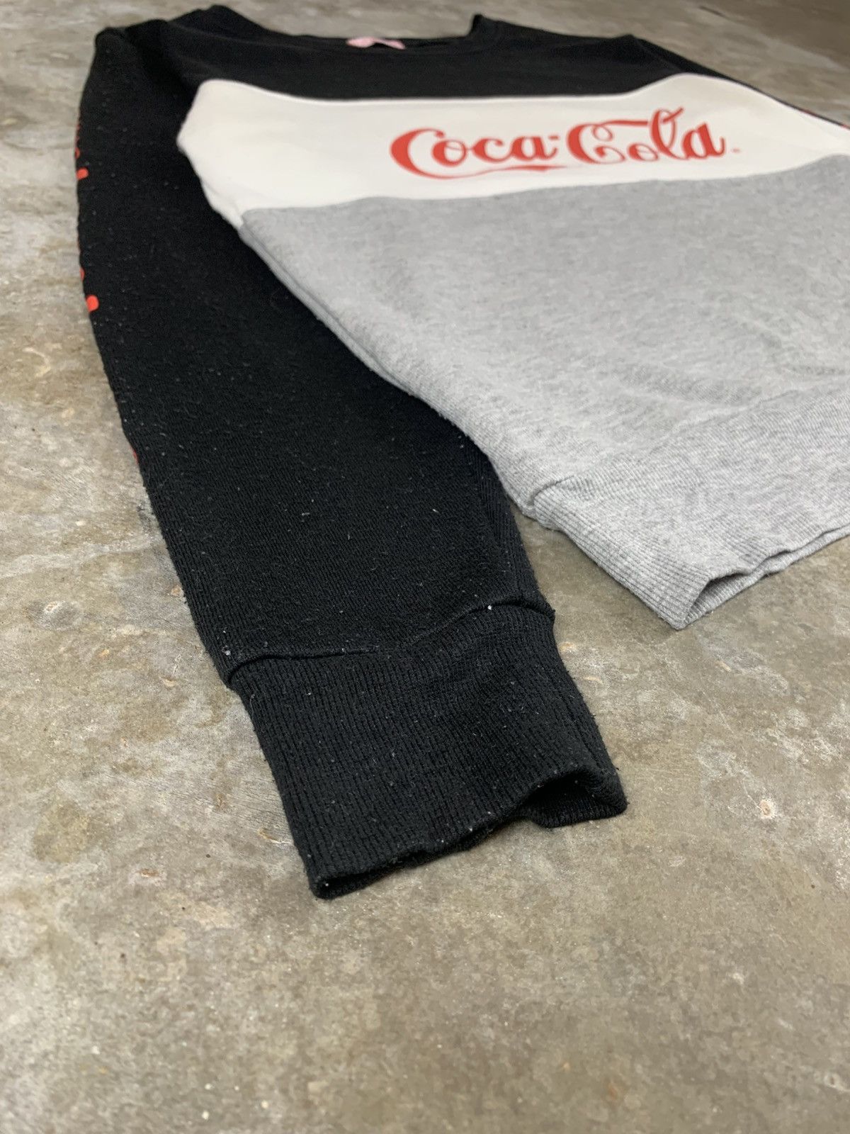 Vintage Vintage Coca Cola Sweatshirt Size US M / EU 48-50 / 2 - 10 Thumbnail
