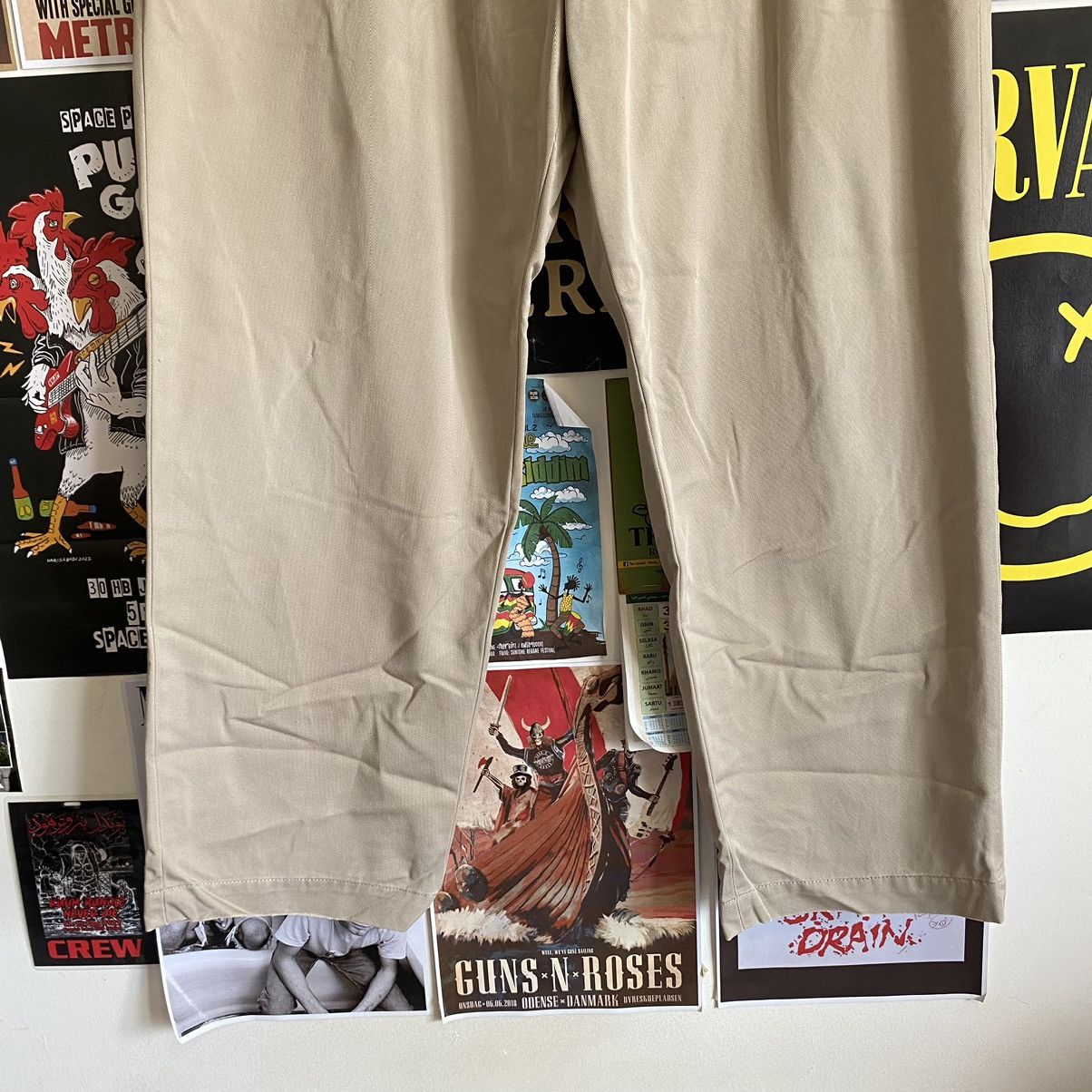 Uniqlo Vintage Uniqlo Baggy Chinos Pants Size US 35 - 3 Thumbnail