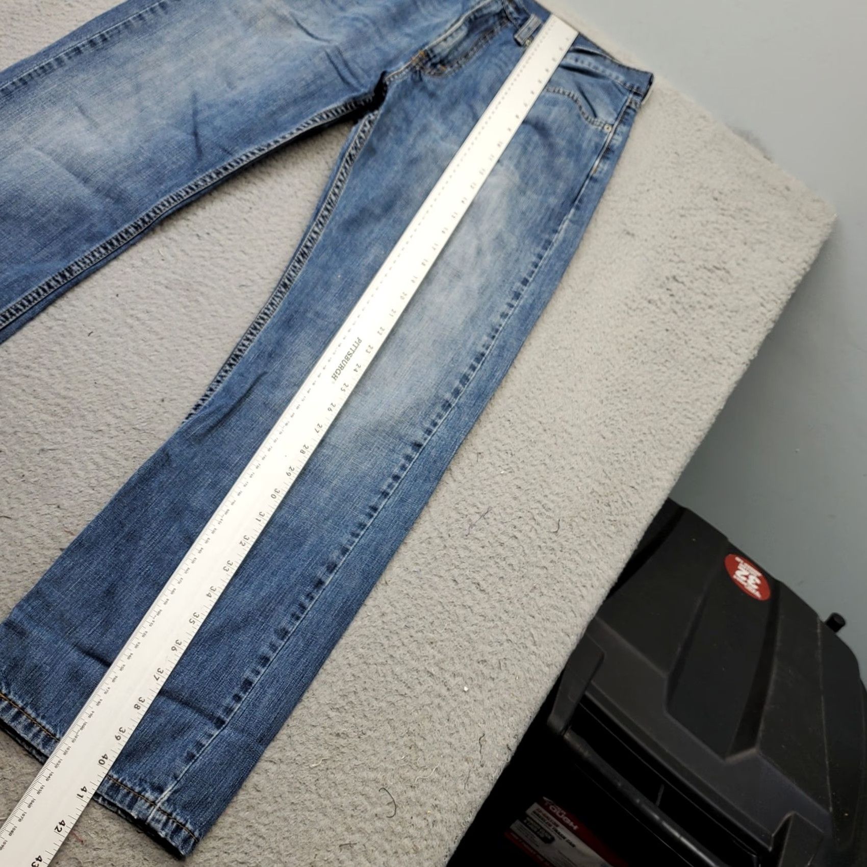 Levi's Levi's Mens 505 Jeans Shirt? 34 Blue Denim Flat Front Red Tab Straight Leg - Levi's 500 Series Jeans Size US 34 / EU 50 - 4 Thumbnail