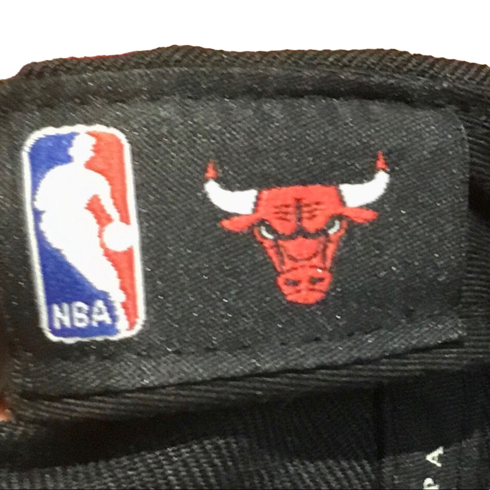 Mitchell & Ness Mitchell & Ness Chicago Bulls Adjustable Snapback Size ONE SIZE - 8 Thumbnail
