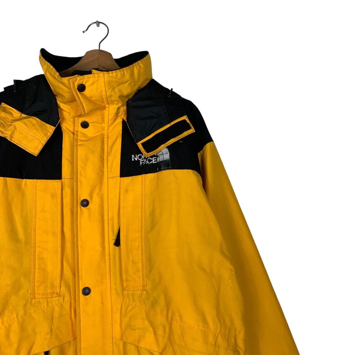 The North Face THE NORTH FACE Goretex Yellow Hooded Jacket #1420-C64 Size US L / EU 52-54 / 3 - 5 Thumbnail