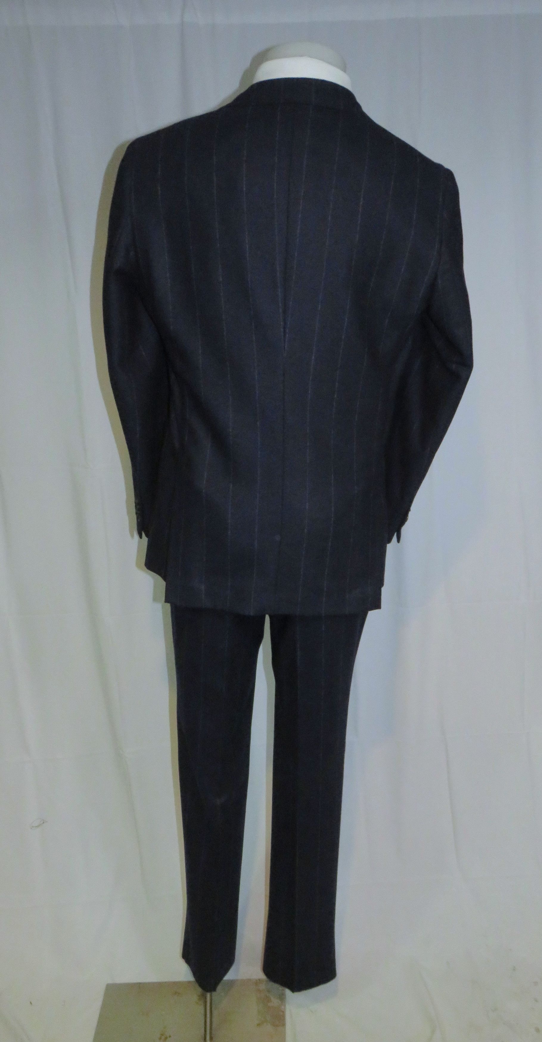 Drake's Navy Blue Chalk Stripe Flannel Three Roll Two Suit 38R NWT Size 38R - 2 Thumbnail