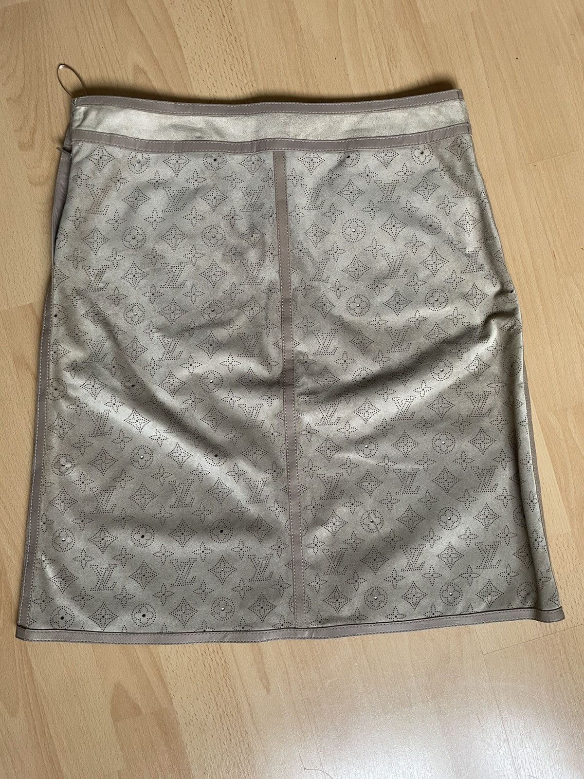 Louis Vuitton LOUIS VUITTON MONOGRAMME LEATHER Size 28" / US 6 / IT 42 - 4 Thumbnail