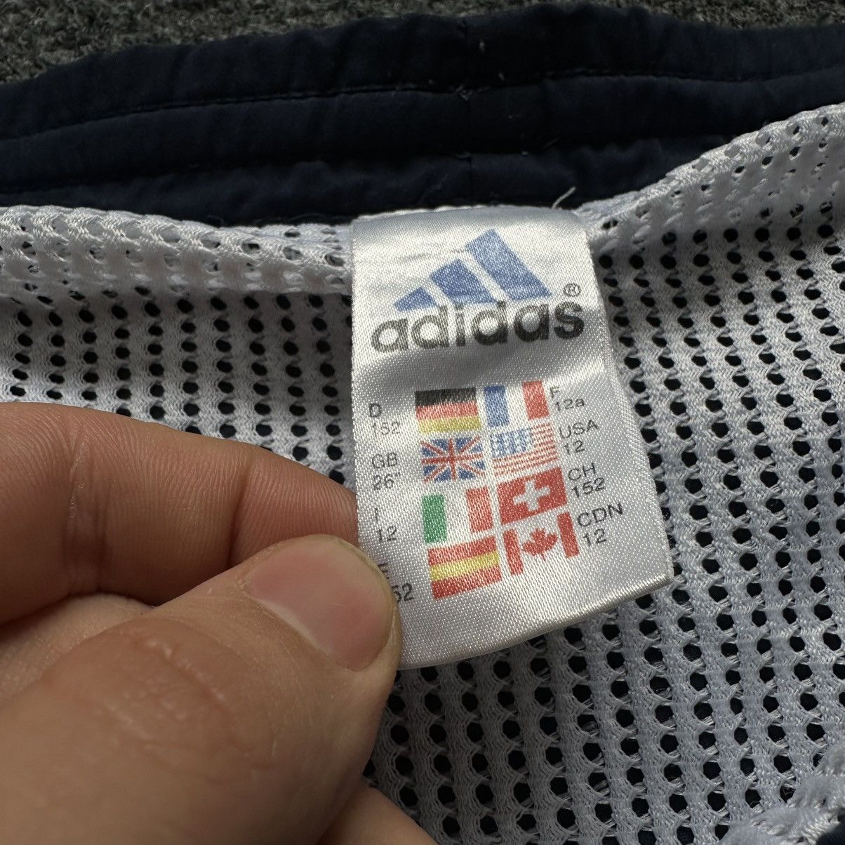 Adidas VTG Kids Adidas Shorts Size 152 90s USA Y2K Hype Trend Staff Size US 26 / EU 42 - 7 Thumbnail