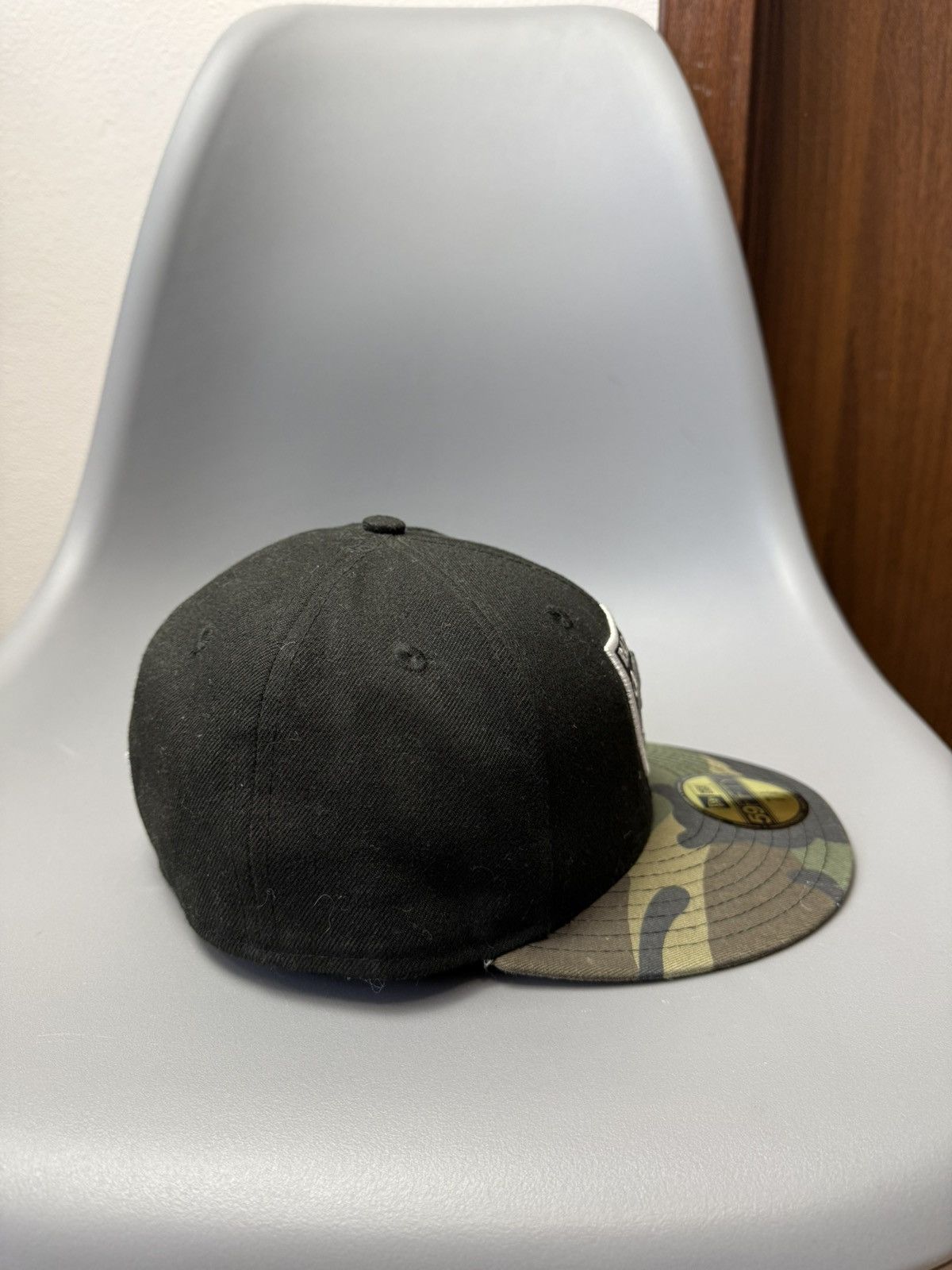 NFL Vintage Los Angeles Raiders Snapback Hat Size ONE SIZE - 4 Thumbnail