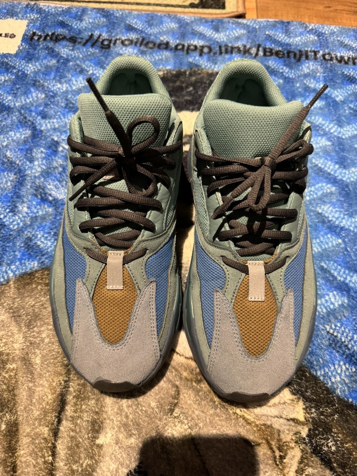 Yeezy Yeezy Boost 700 Faded Azure Size US 9.5 / EU 42-43 - 3 Thumbnail