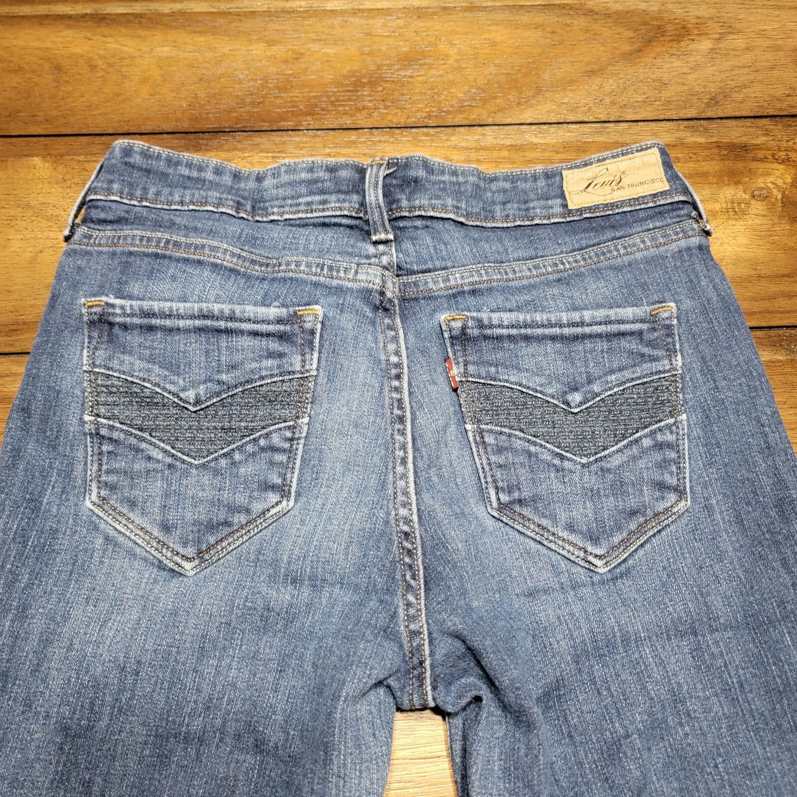 Levi's Levis Classic Denim Demi Curve Capris - Size 6 / 28 Size 28" / US 6 / IT 42 - 4 Thumbnail