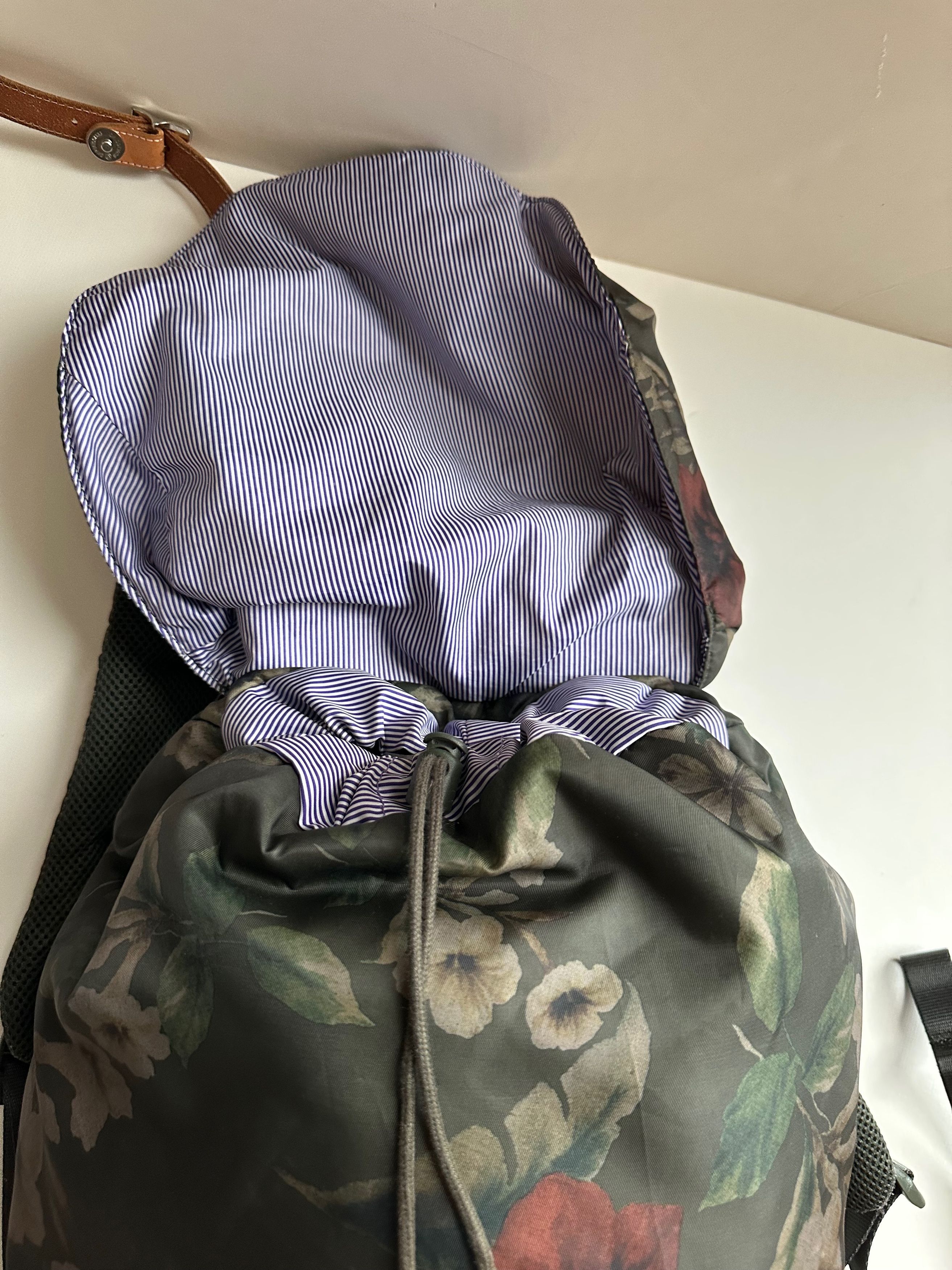 Herschel Supply Co. Vintage Herschel Hawaiian Camo Backpack w/ Leather Straps Size ONE SIZE - 6 Thumbnail