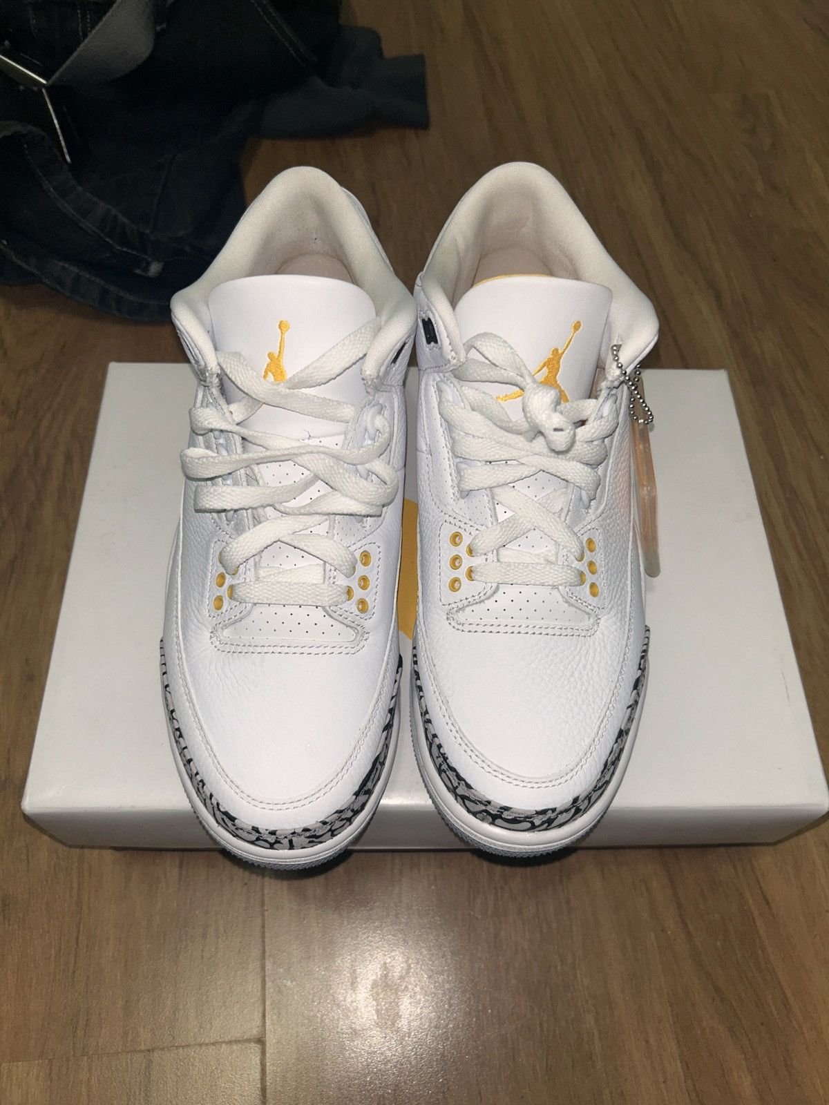 Jordan Brand Jordan 3 Laser orange womens size 8 or size 6.5mens Size US 8 / IT 38 - 4 Thumbnail