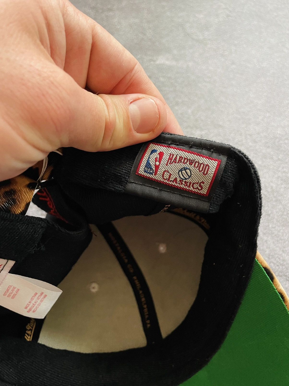 Mitchell & Ness Mitchell & Ness Chicago Bulls Leopard Wool Cap / SnapBack Size ONE SIZE - 11 Thumbnail