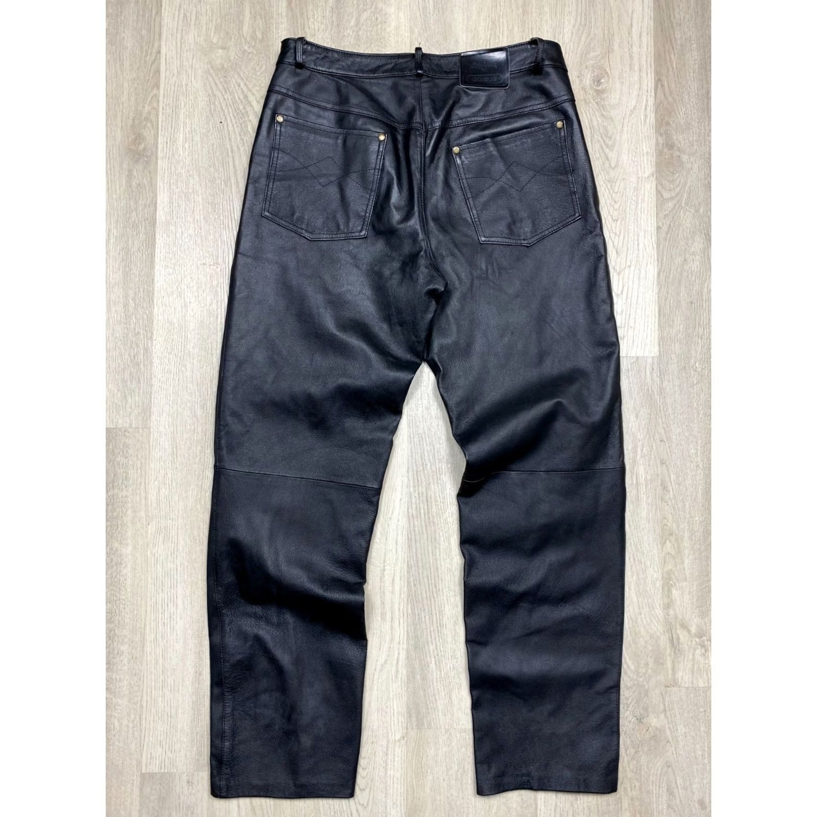 Vintage VINTAGE Leather Pants Mens Pants Biker Motorcycle Size 48 M Black Leather 32in Waist 32in Inseam 20cm Leg Opening 42cm Waist Band 105cm Outseam 78cm Size US 31 - 7 Thumbnail