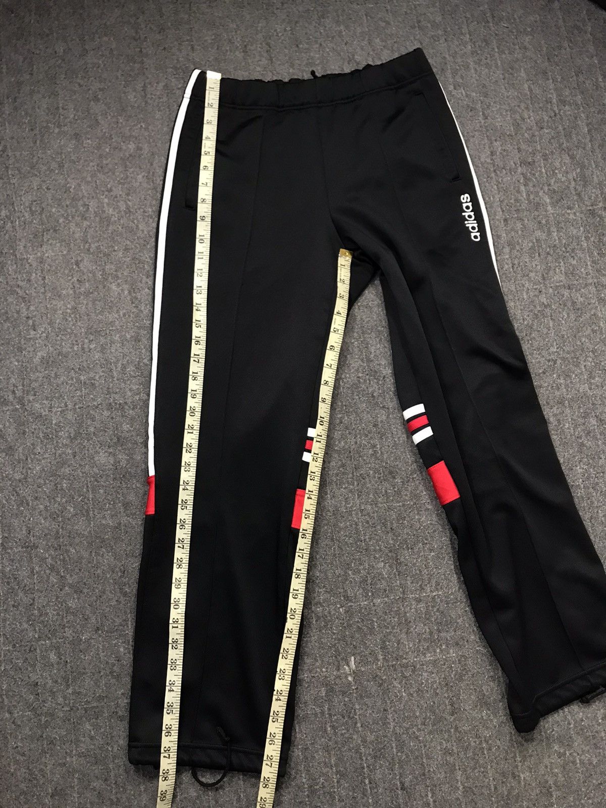 Adidas Adidas 3 Stripe Tracksuit Jogger Pant Size 28/30 Sportswear Size US 30 / EU 46 - 9 Thumbnail