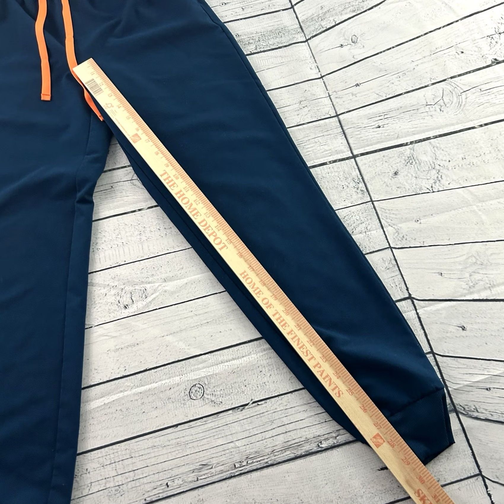 Vintage FIGS Zamora Jogger Scrubs Women's Small Blue Orange Pants Design FIGS Technical Collection Jogger Scrubs Womens Small Blue Orange Size 28" / US 6 / IT 42 - 2 Thumbnail