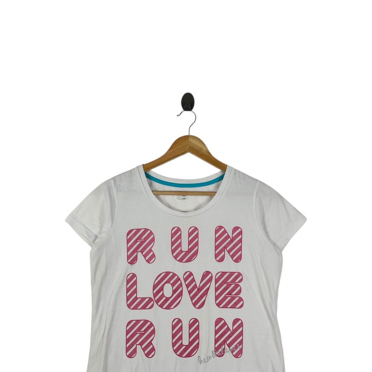 New Balance NEW BALANCE x JASPO Run Love Run Tee Shirt Top Slim Fit Size S / US 4 / IT 40 - 2 Thumbnail