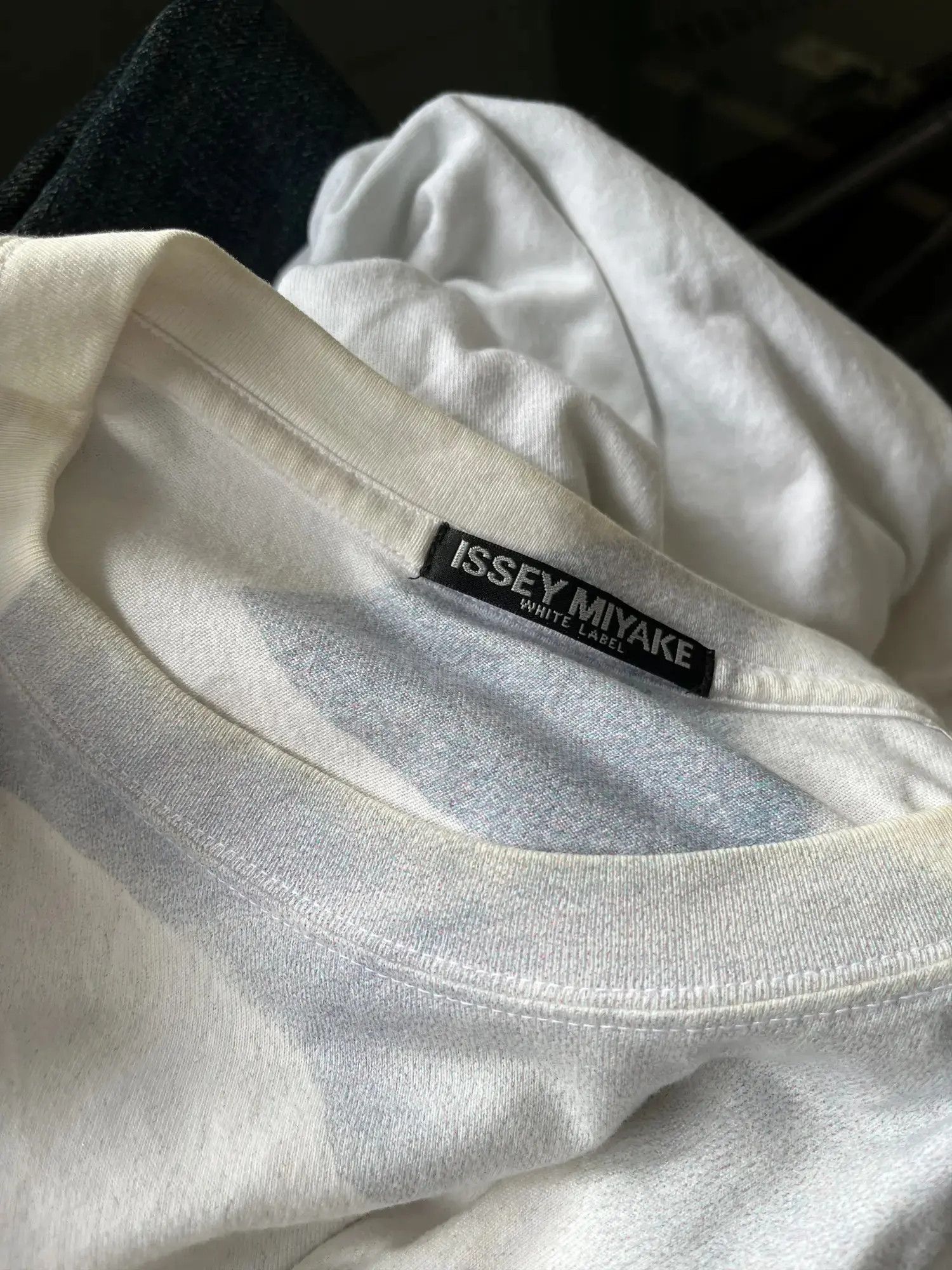 Issey Miyake Issey Miyake 90s AOP Tee Size US L / EU 52-54 / 3 - 5 Thumbnail
