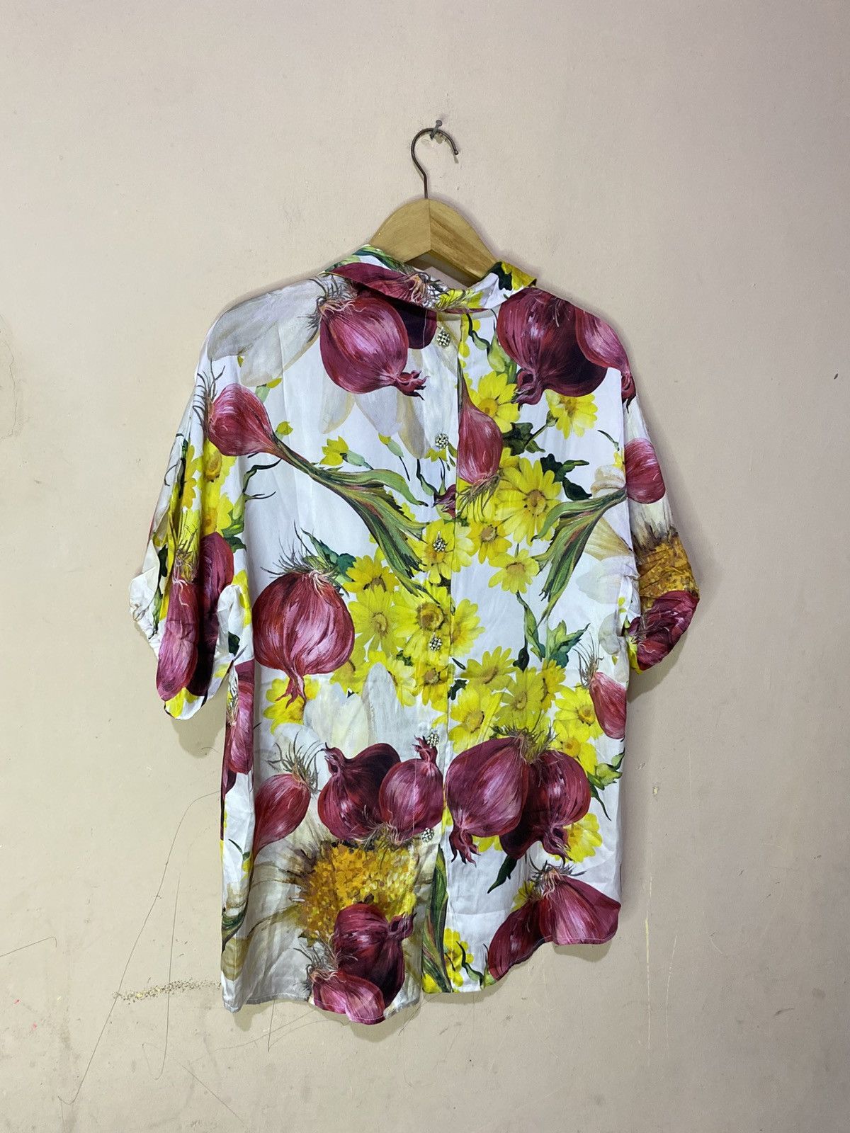Dolce & Gabbana SS2012 Dolce & Gabbana Onion Printed Silk Shirt Size S / US 4 / IT 40 - 13 Thumbnail