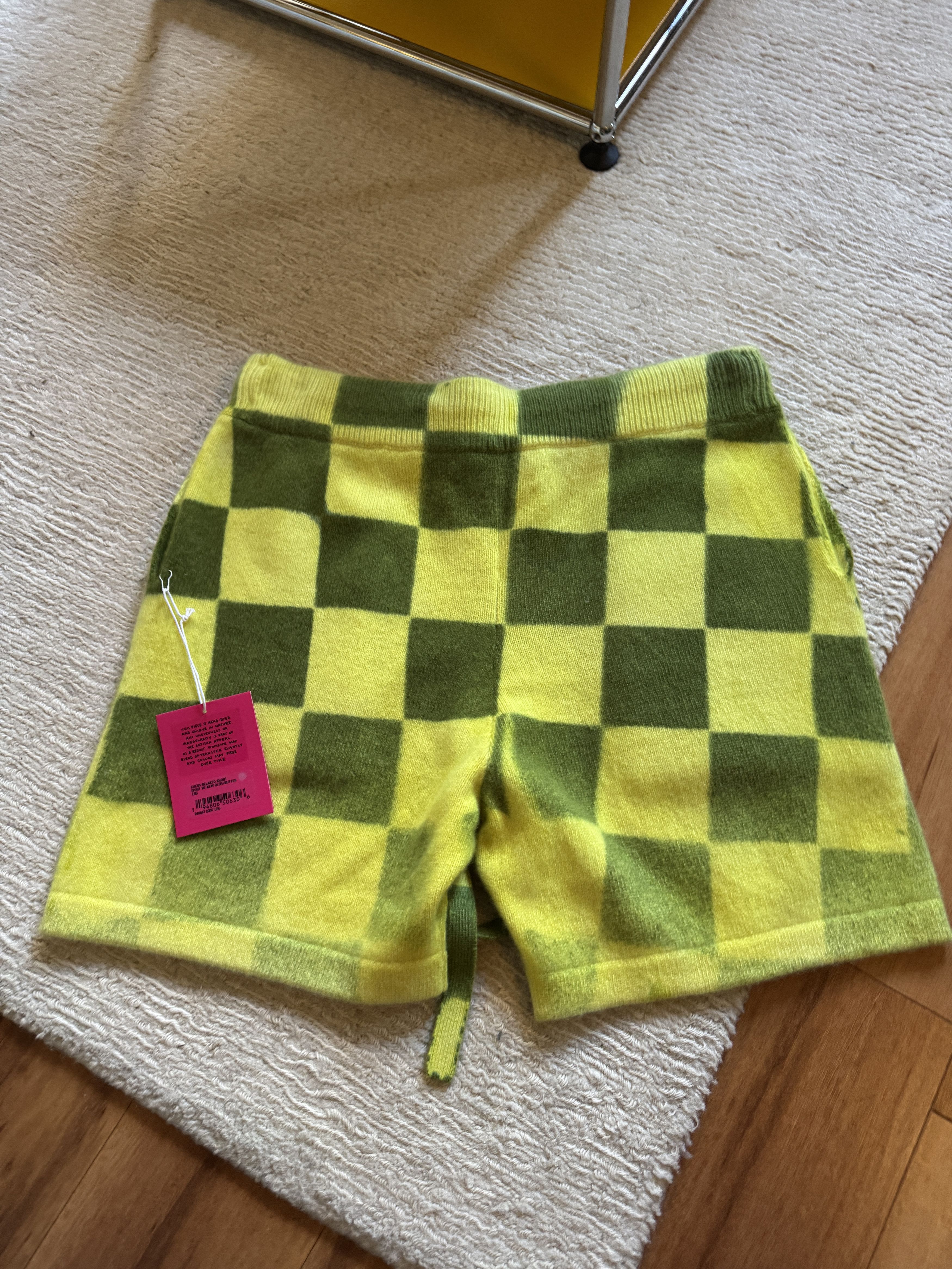 The Elder Statesman THE ELDER STATESMAN CHESS RELAXED SHORT CASHMERE $1,595 L Size US 34 / EU 50 - 3 Thumbnail