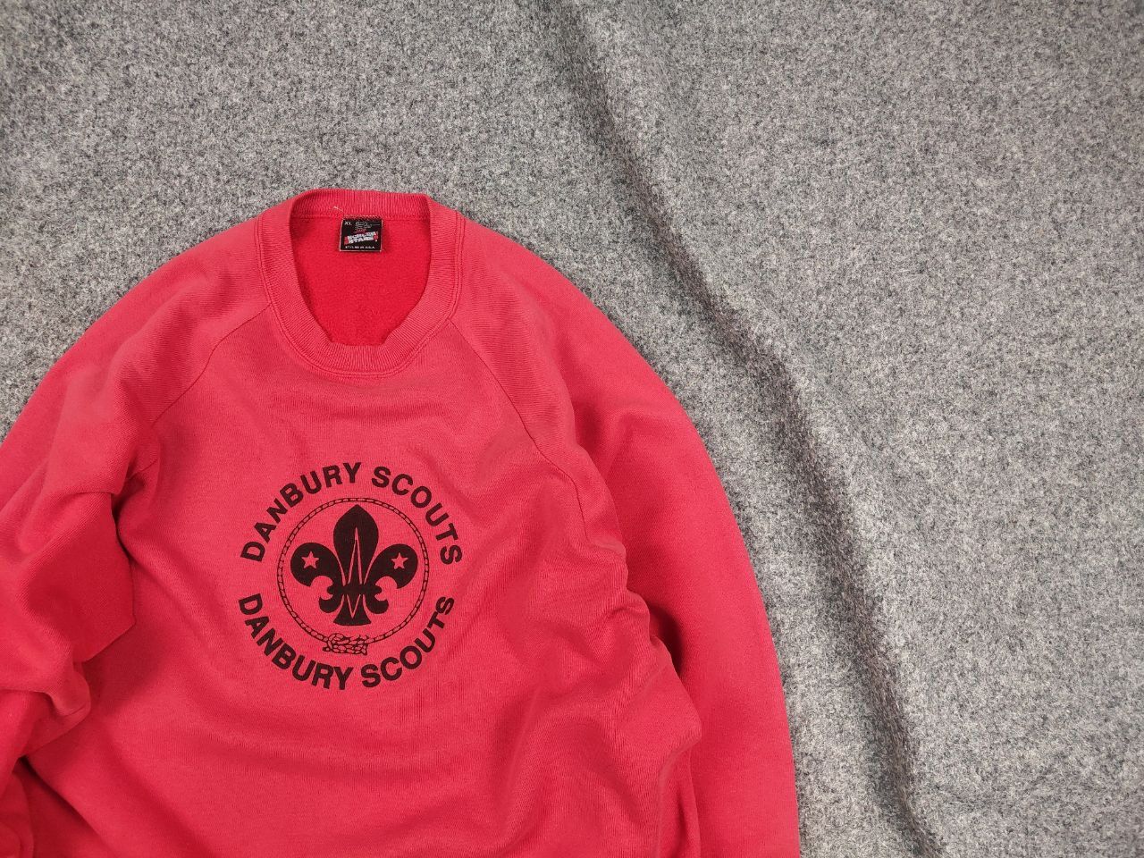 Vintage Vintage 80's Danbury Scouts Logo Red Faded Sweatshirt Size US XL / EU 56 / 4 - 2 Thumbnail