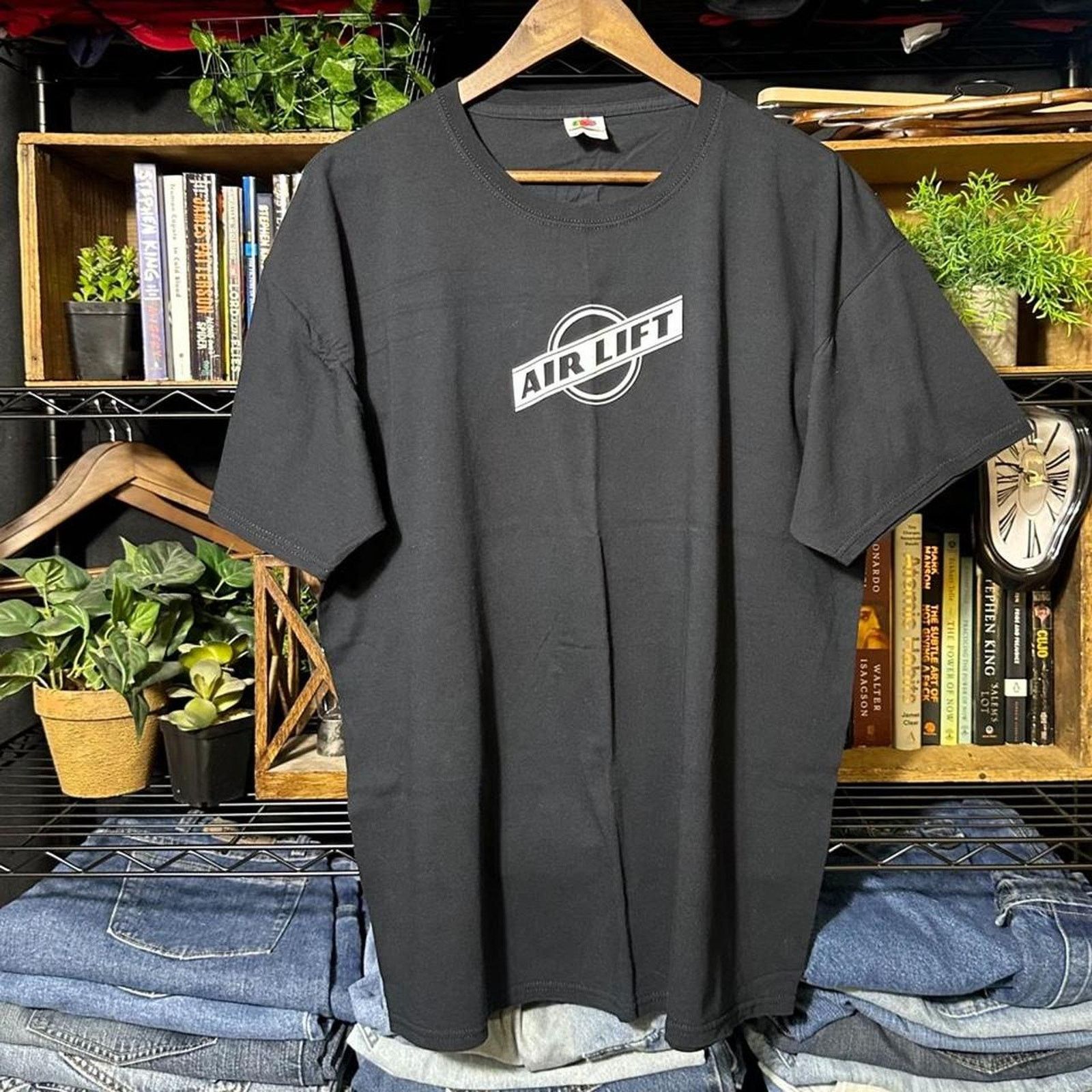 Fruit Of The Loom Air Lift Black Car Show Skater Style Tee Mens XL Shirt Size US XL / EU 56 / 4 - 2 Thumbnail