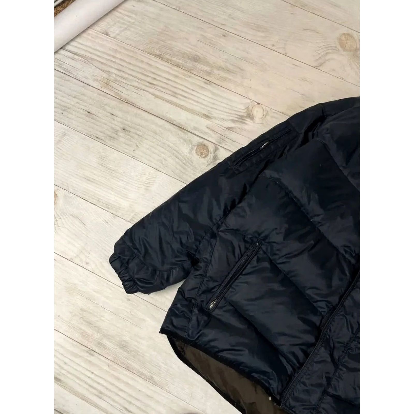 Oakley VINTAGE Oakley Jacket Puffer Men Size M Black Down Winter Size US M / EU 48-50 / 2 - 5 Thumbnail