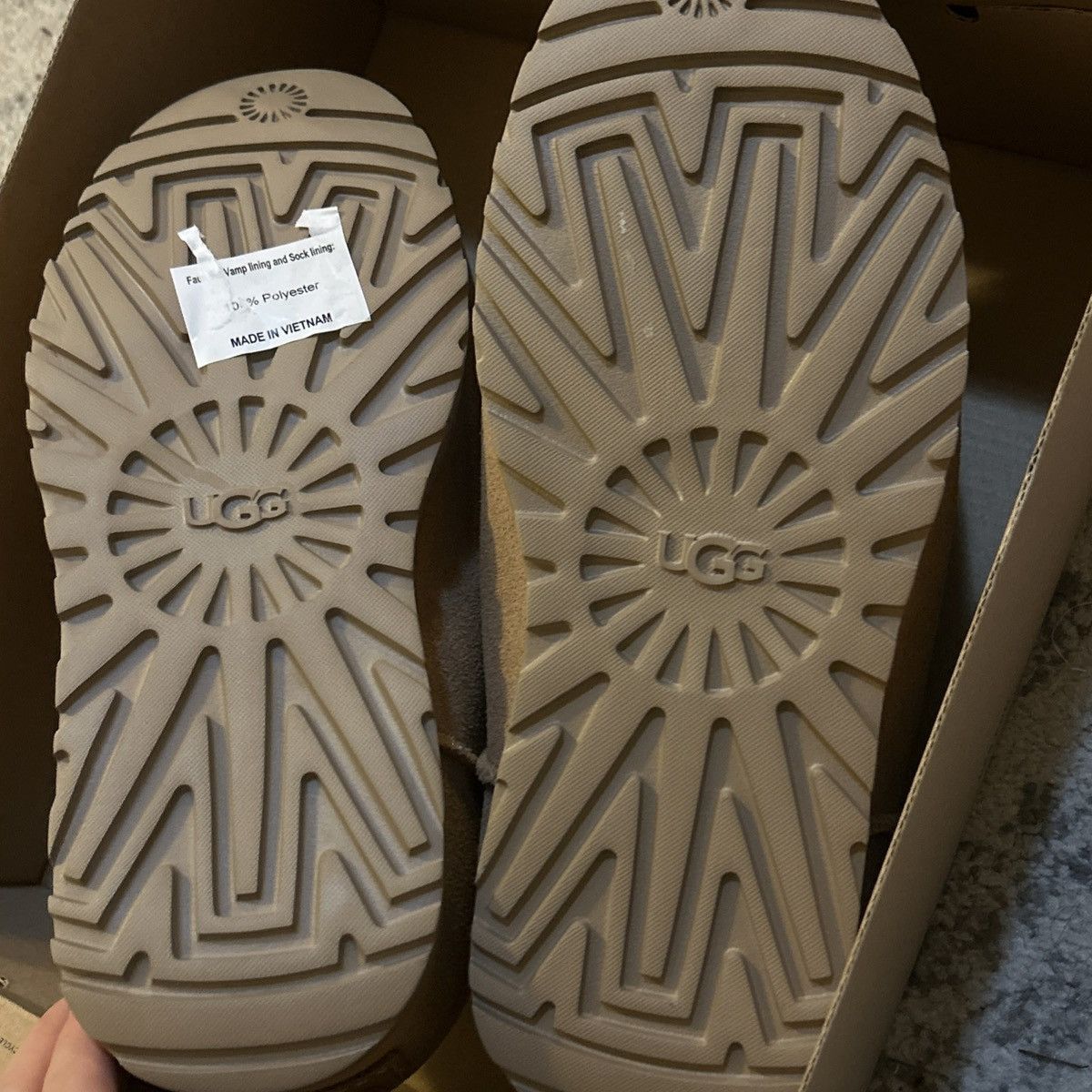 Ugg UGG® Pumped Slides size US 9 Size US 9 / IT 39 - 6 Thumbnail