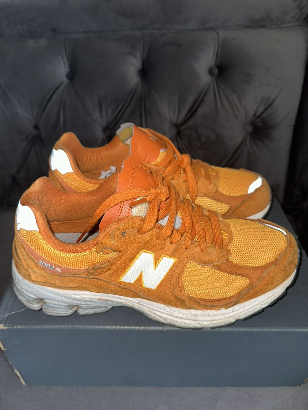 New Balance 2002r Size US 9.5 / EU 42-43 - 2 Thumbnail