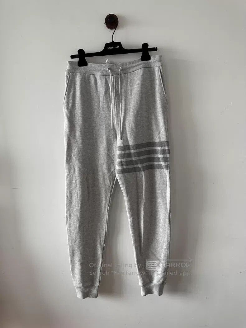 Thom Browne Thom Browne size 3 Grey Knit Sweatpants Size US 28 / EU 44 - 1 Thumbnail