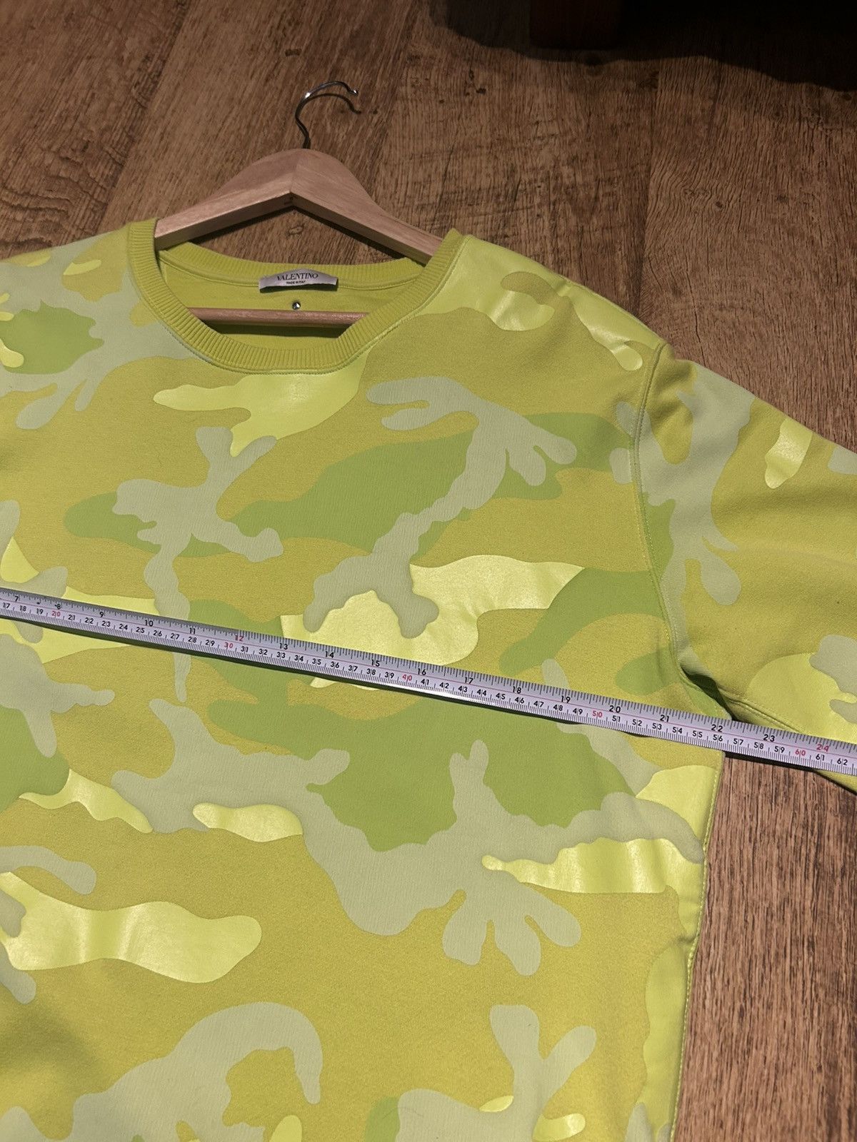 Valentino Valentino Neon Camouflage Sweatshirt - Medium Size US M / EU 48-50 / 2 - 13 Thumbnail