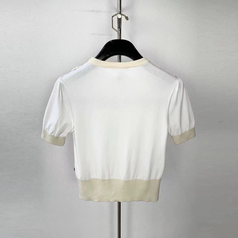 Louis Vuitton Louis Vuitton Pure white wavy high-waist short sleeves 2501 Size S / US 4 / IT 40 - 2 Thumbnail